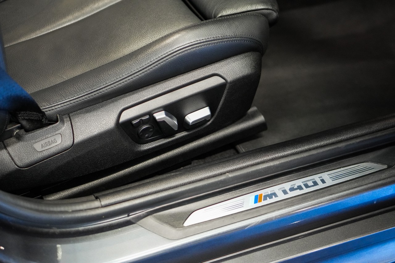 BMW M140i xDrive Steptronic-image-22