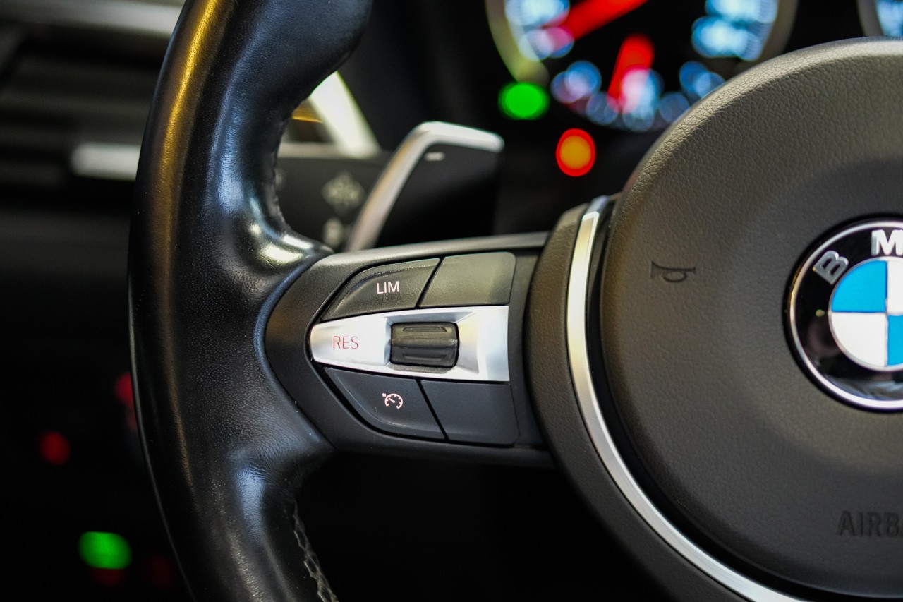 BMW M140i xDrive Steptronic-image-24