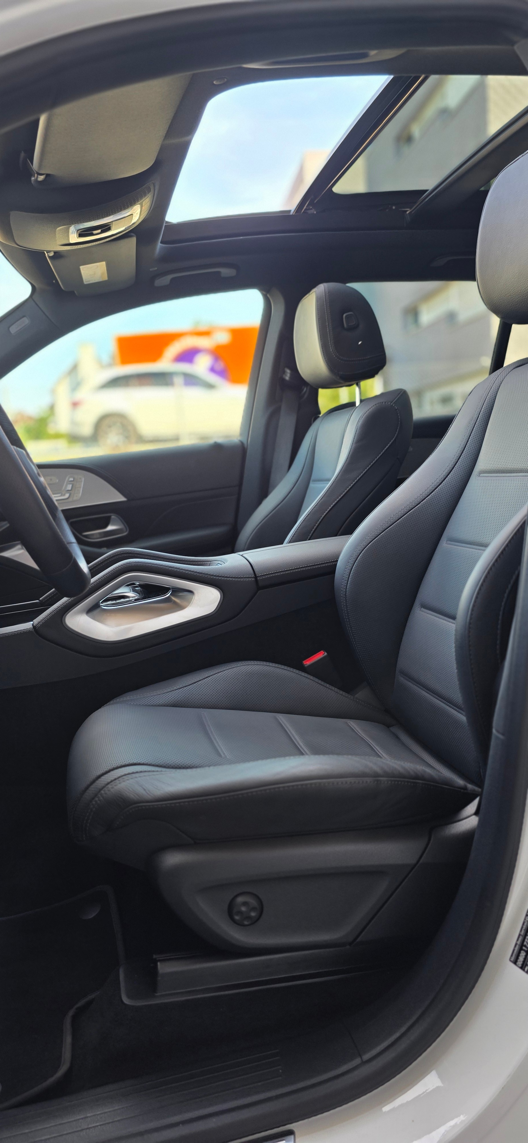 MERCEDES-BENZ GLE 450D 4MATIC 9G-TRONIC AMG LINE PREMIUM, NIGHT-PAKET, PANORAMA, DISTRONIC, ANHÄNGERKUPPLUNG-image-12