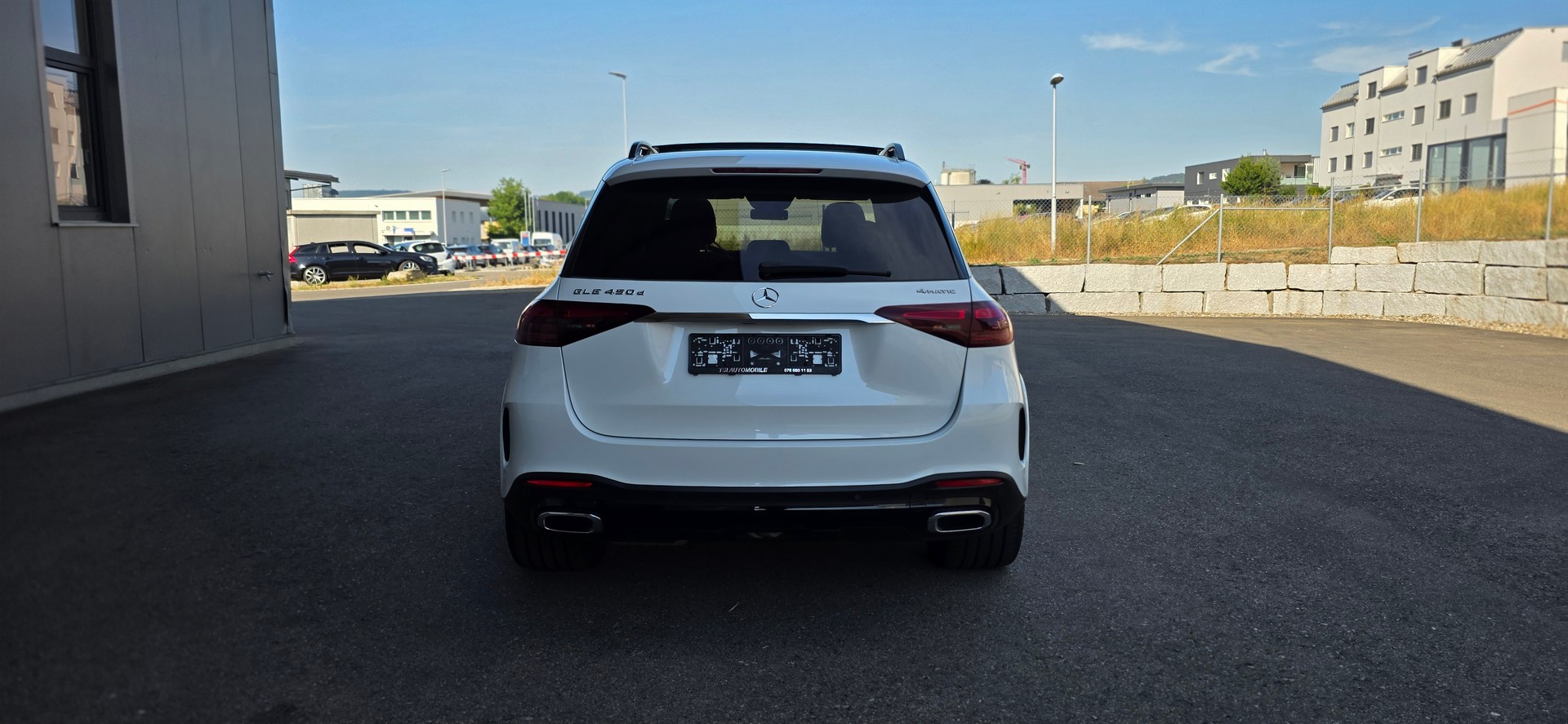 MERCEDES-BENZ GLE 450D 4MATIC 9G-TRONIC AMG LINE PREMIUM, NIGHT-PAKET, PANORAMA, DISTRONIC, ANHÄNGERKUPPLUNG-showroom-element-3