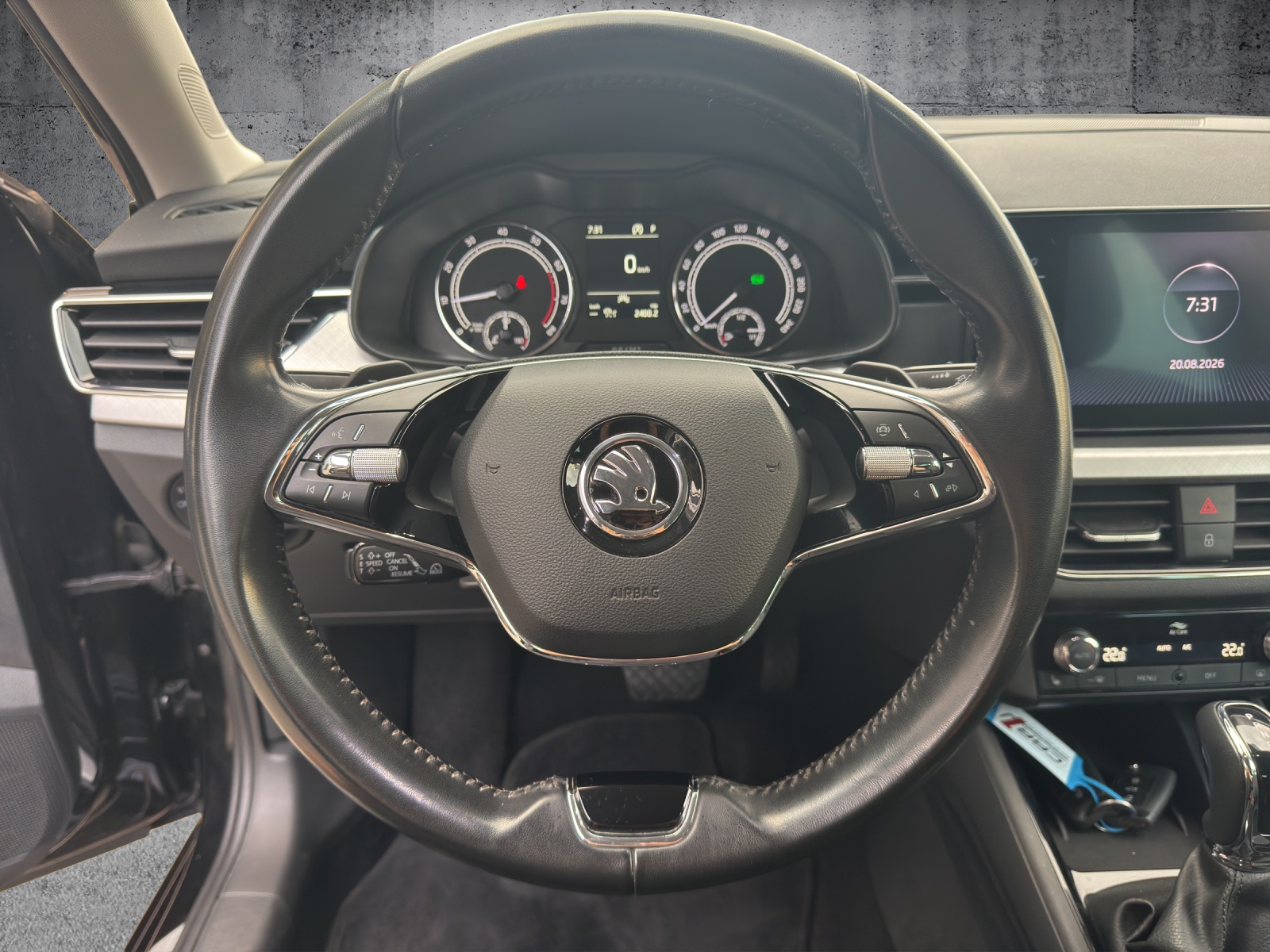 SKODA Scala 1.0 TSI Tour DSG-image-12