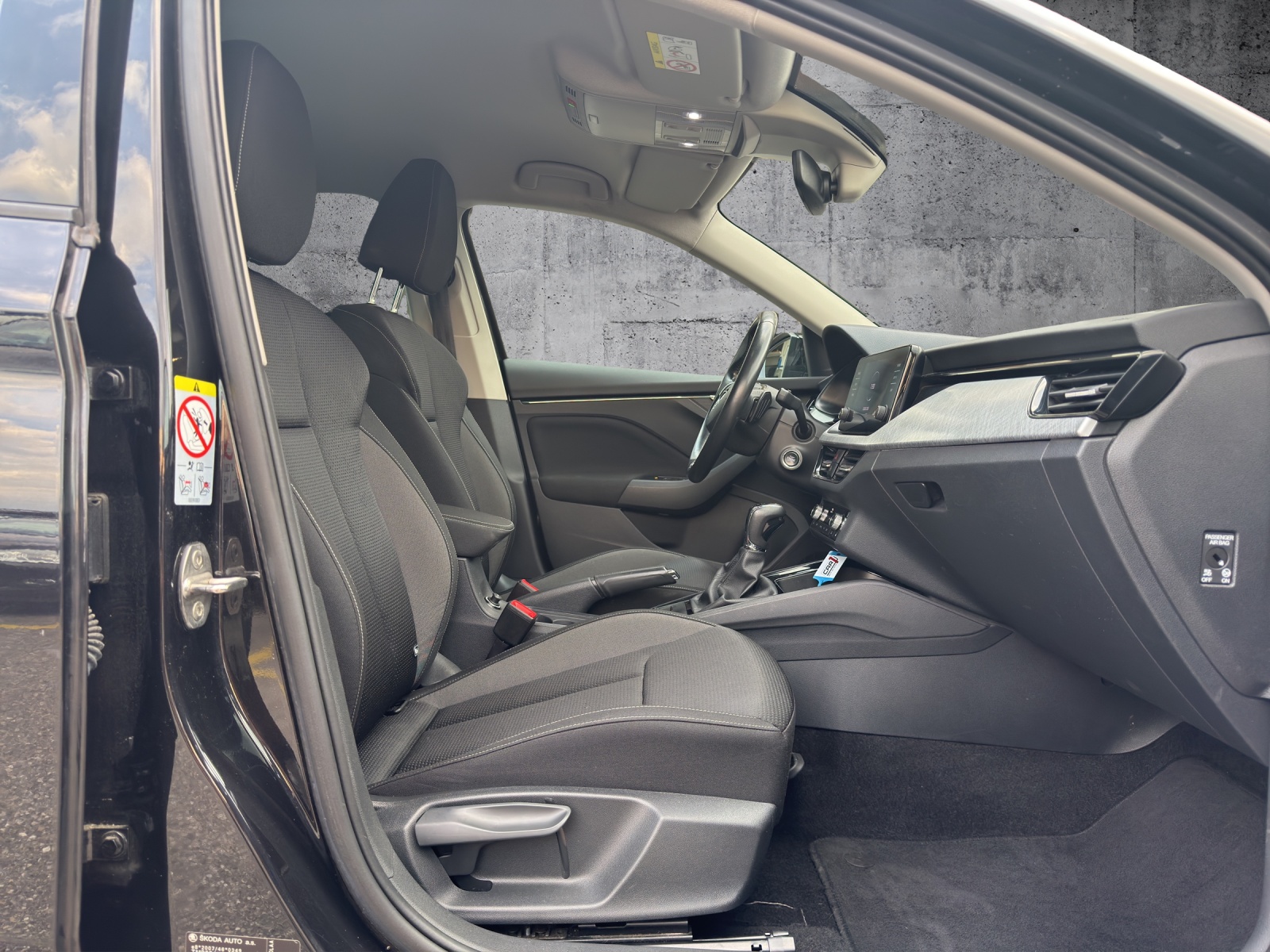 SKODA Scala 1.0 TSI Tour DSG-image-11