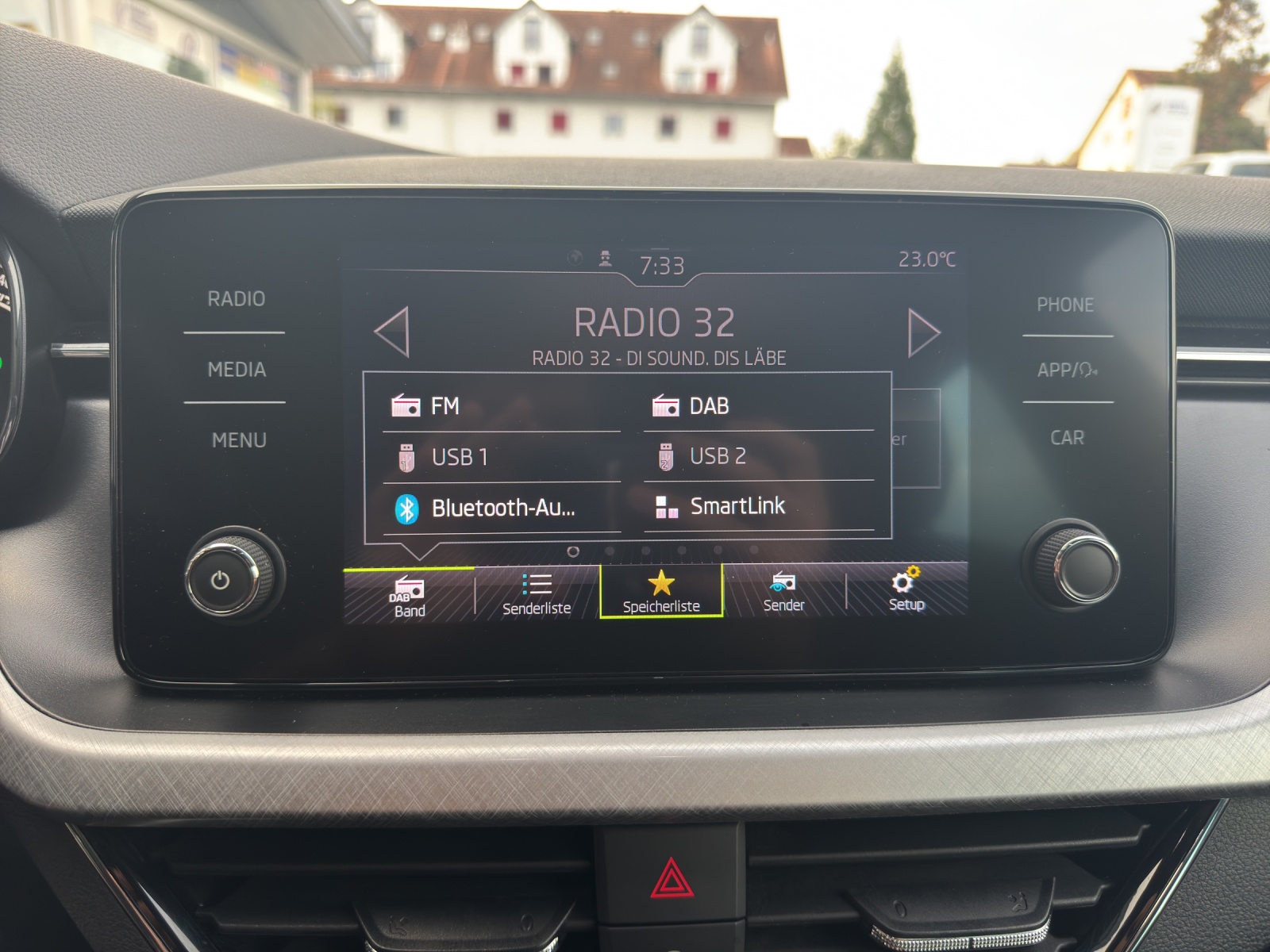 SKODA Scala 1.0 TSI Tour DSG-image-17