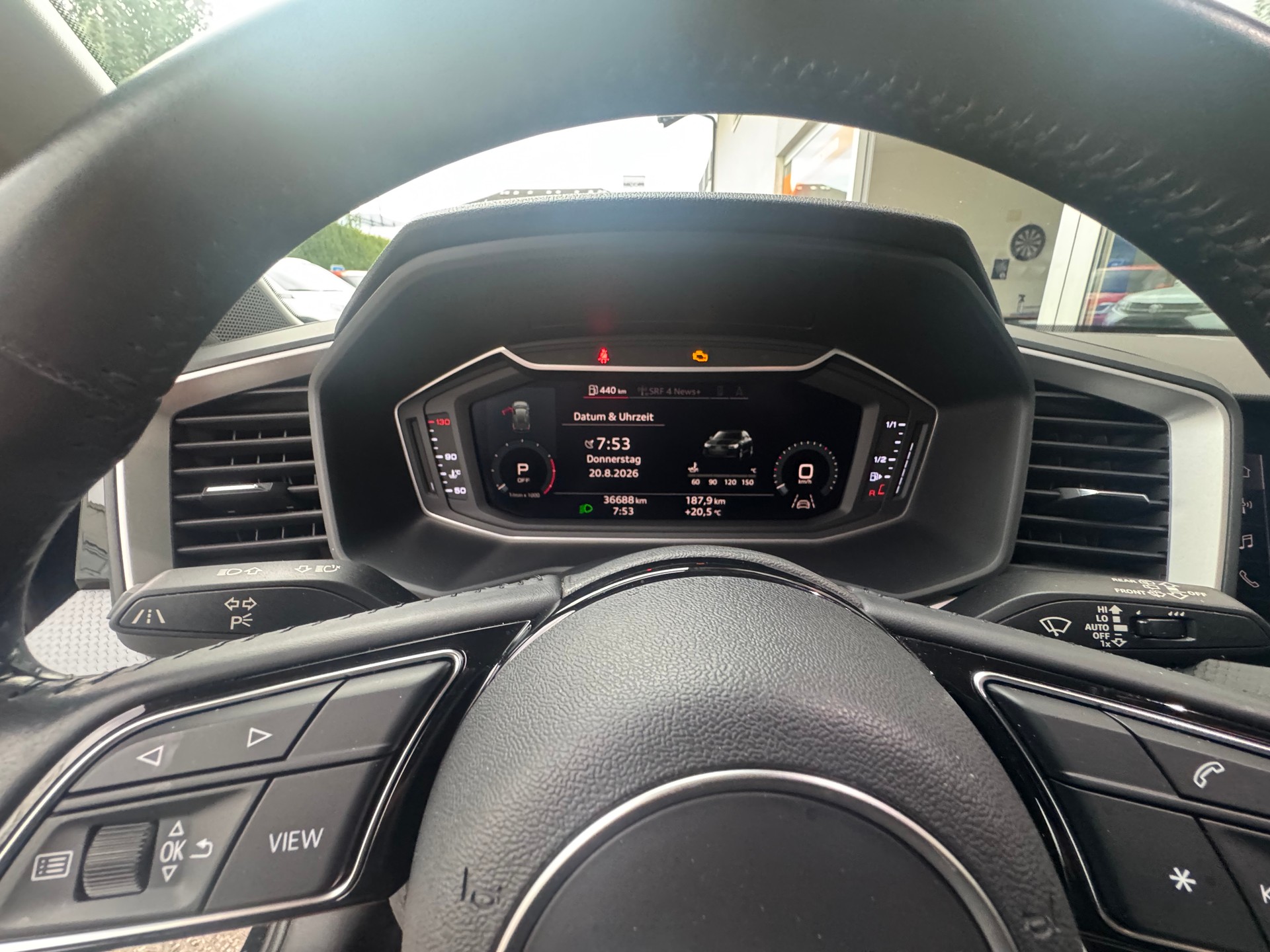 AUDI A1 Sportback 30 TFSI advanced S-tronic-image-9