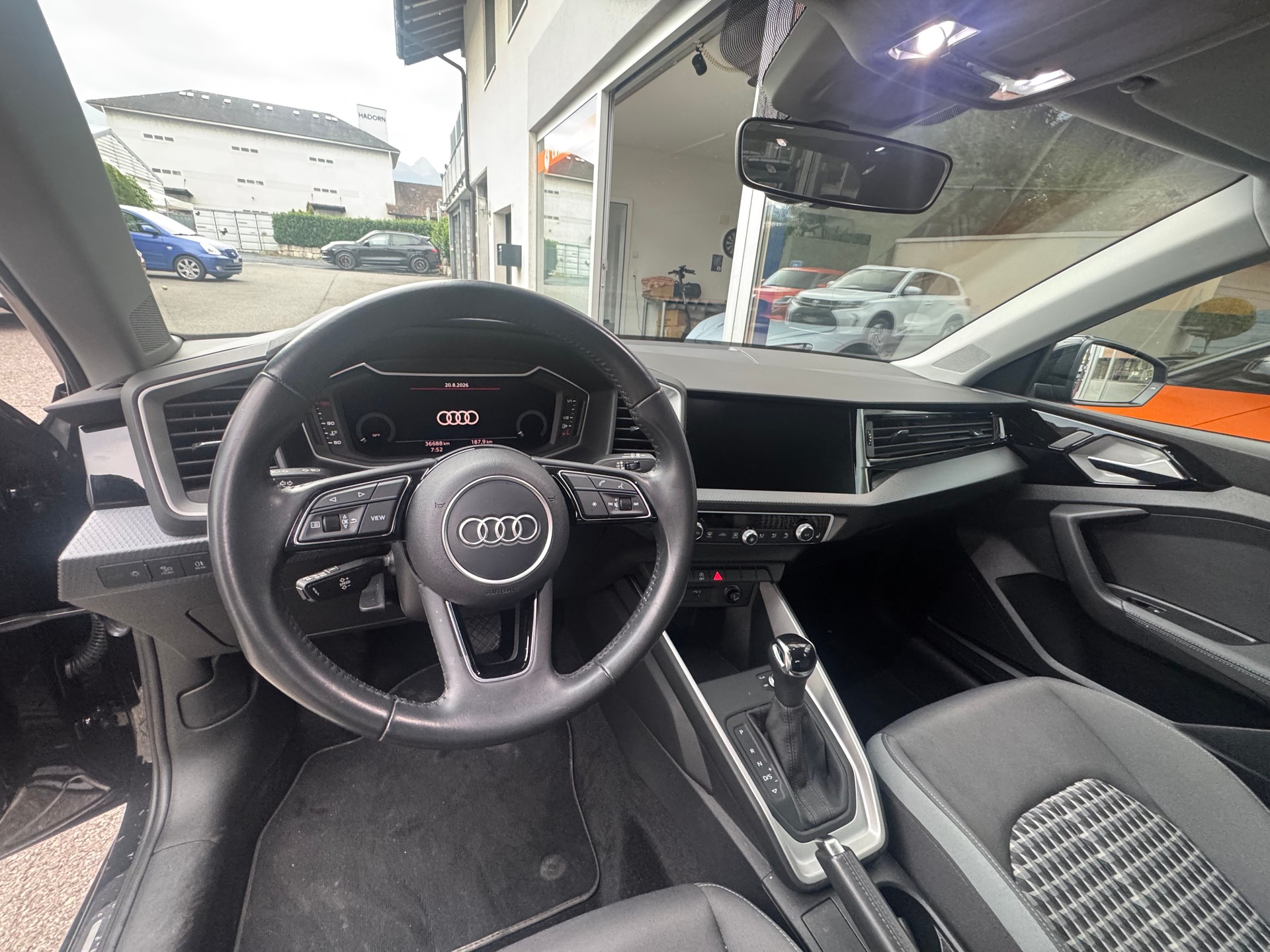 AUDI A1 Sportback 30 TFSI advanced S-tronic-image-4