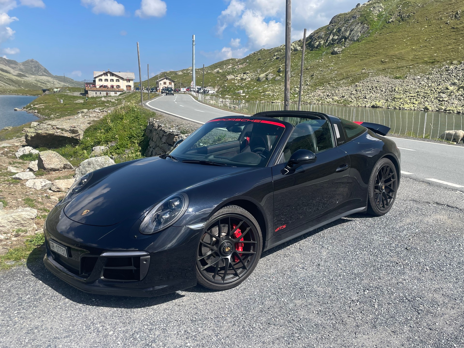 PORSCHE 3.0 Targa 4 GTS PDK-image-2