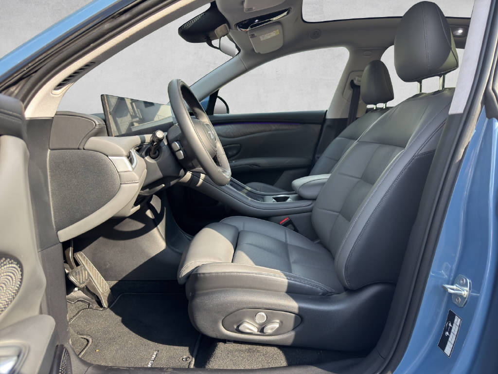 MG IM6 100 kWh Performance 21 4WD-image-7