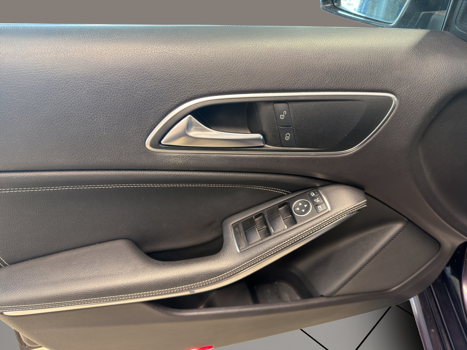 Image MERCEDES-BENZ A-200 A 200 7G-DCT