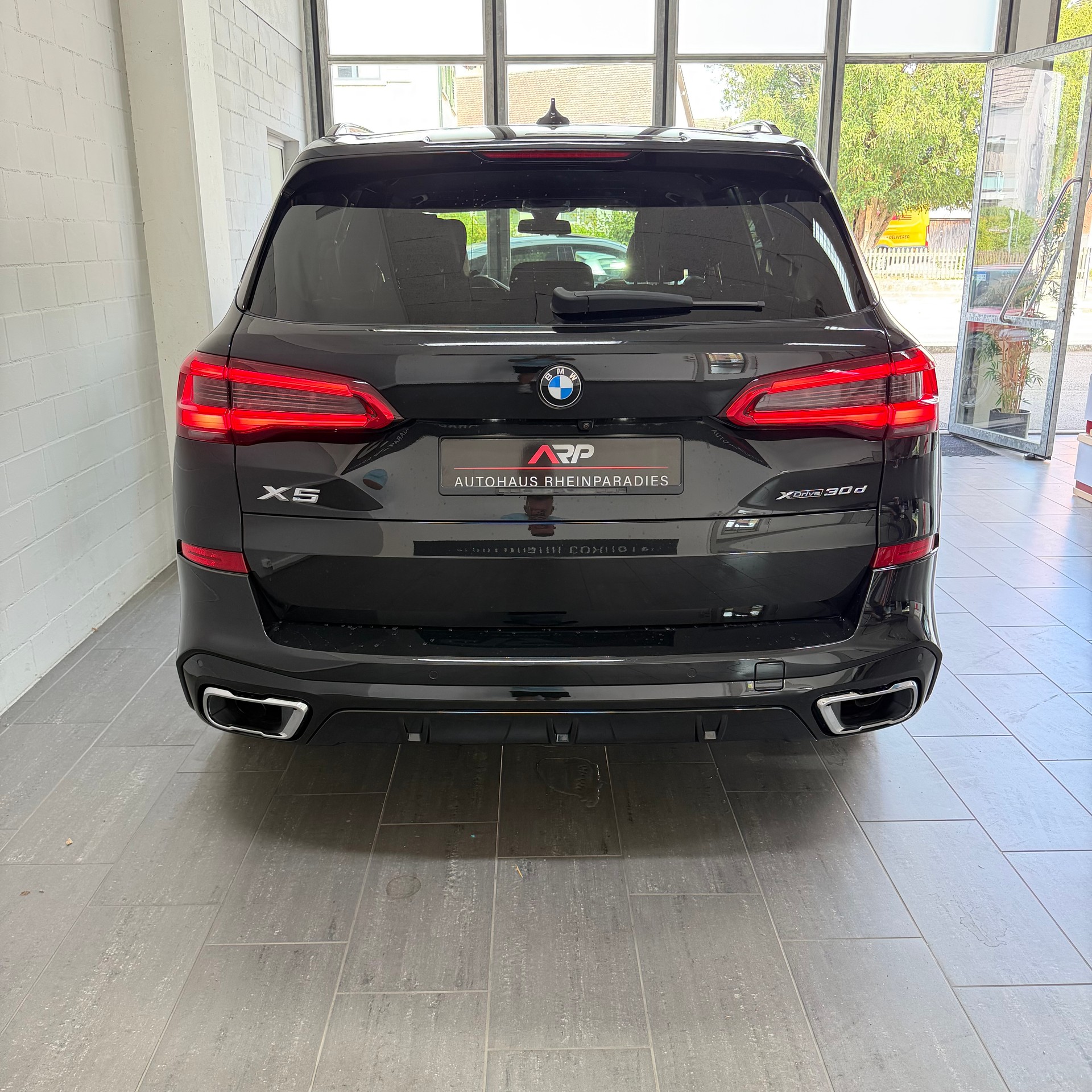 BMW X5 xDrive 30d Steptronic * 7 Plätzer *-image-4