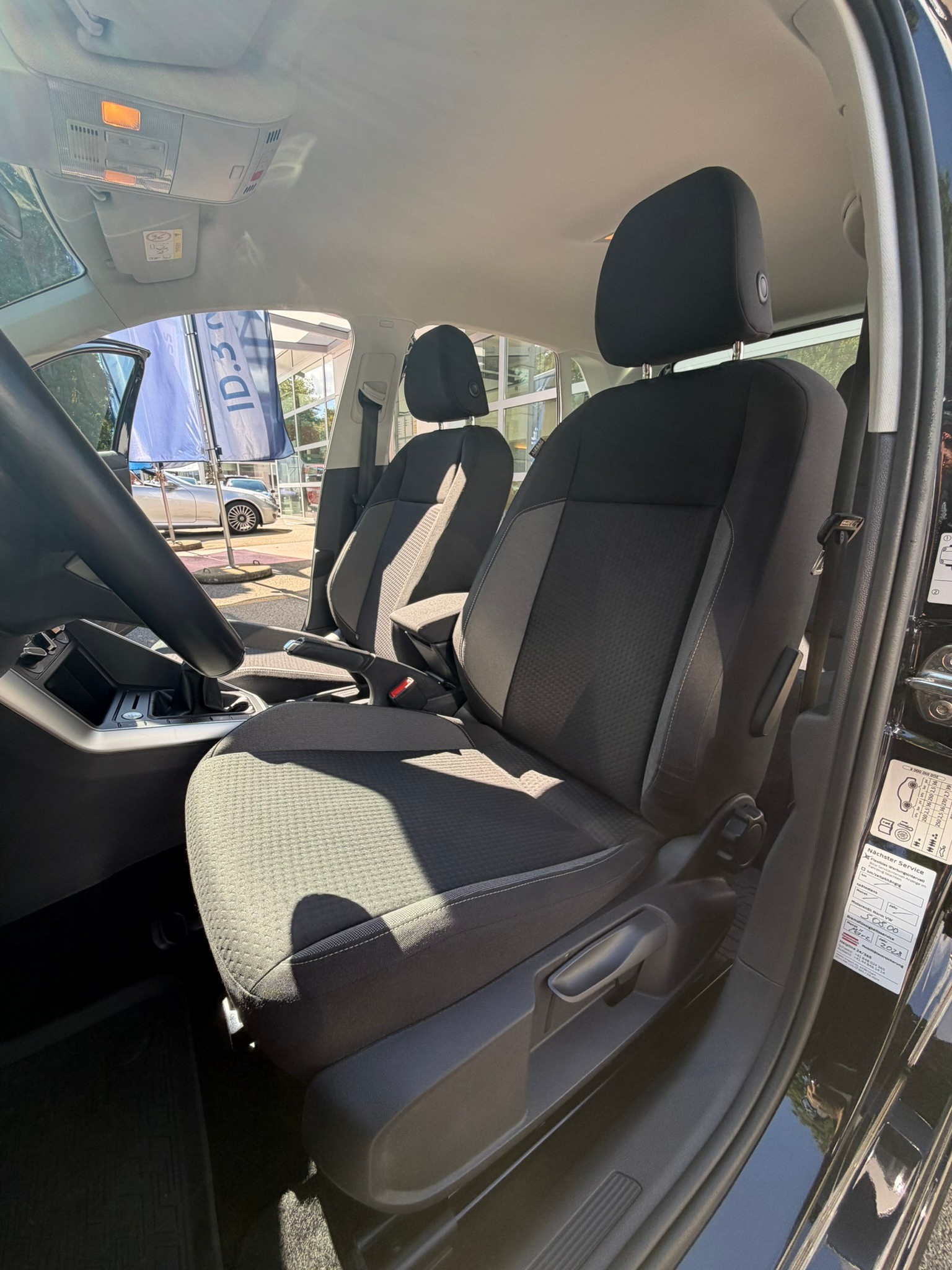 VW Polo 1.0 TSI Life-image-10