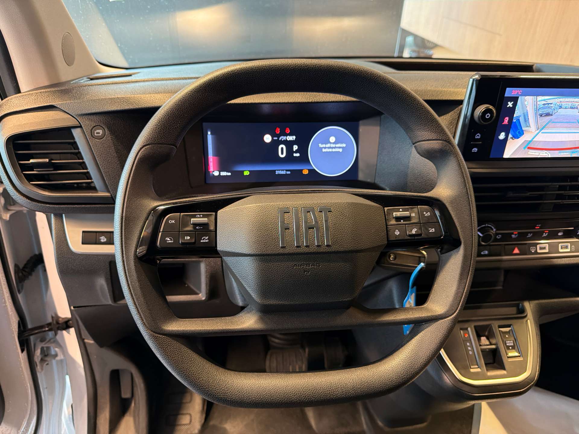 FIAT Scudo 2.0 BlueHDi L3 3-Plätzer EAT-Automat-image-15