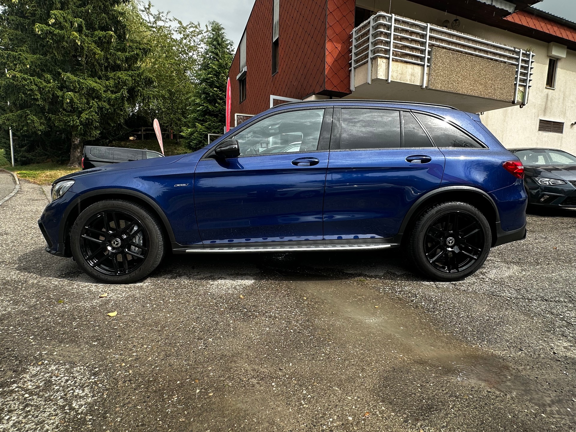 MERCEDES-BENZ GLC 43 AMG 4Matic 9G-Tronic-image-2