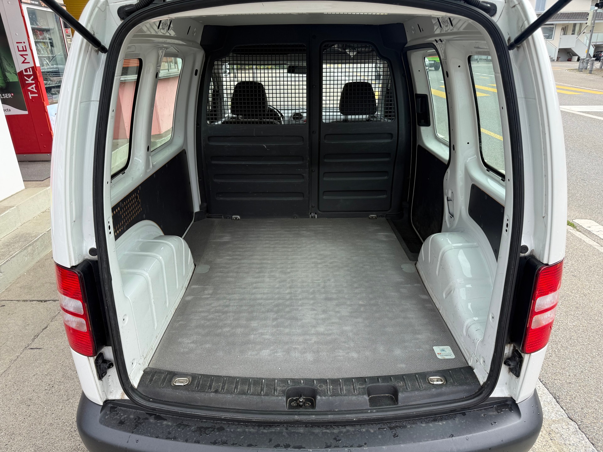 VW Caddy 1.2TSI Entry-image-6