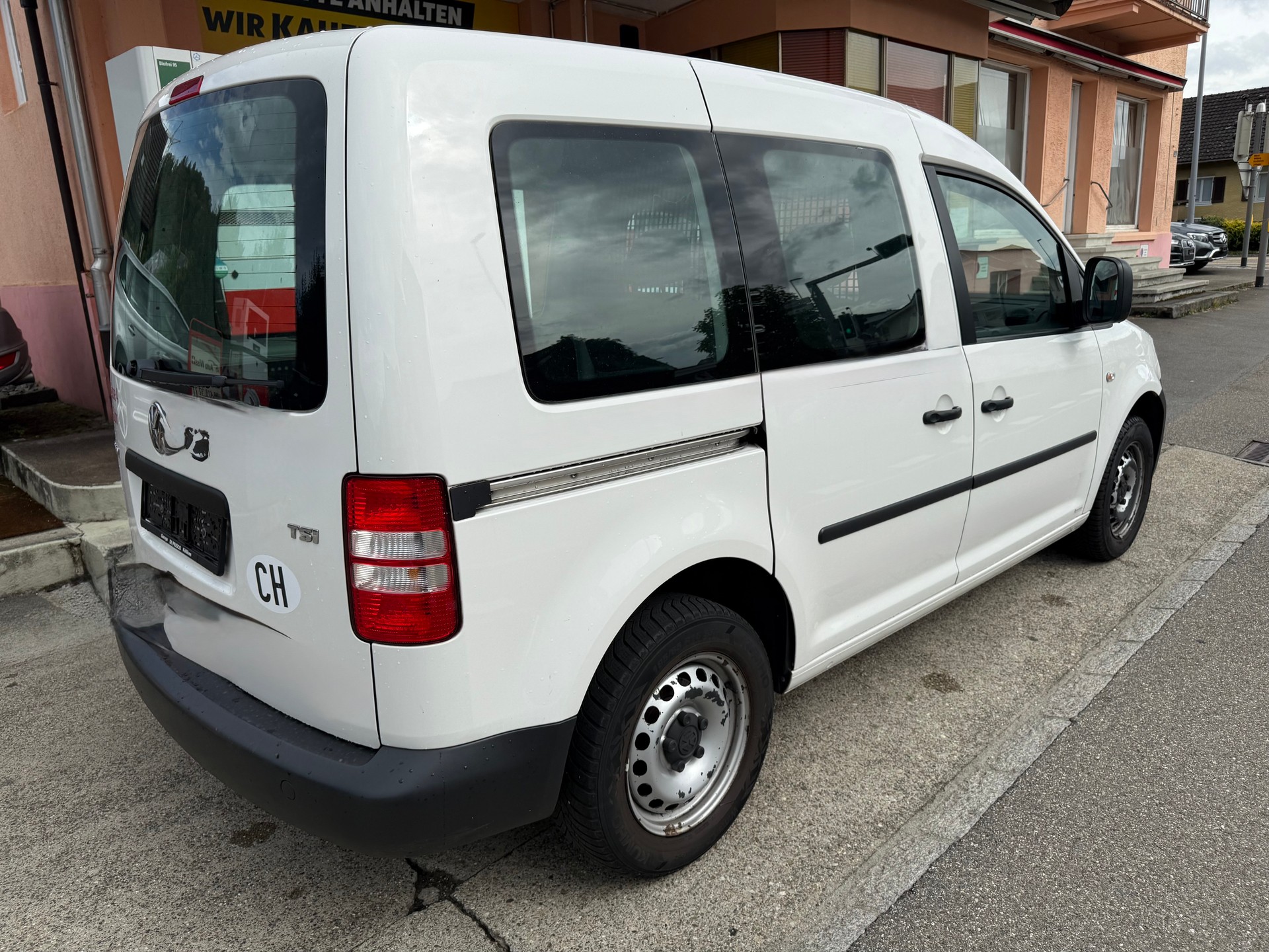 VW Caddy 1.2TSI Entry-image-3