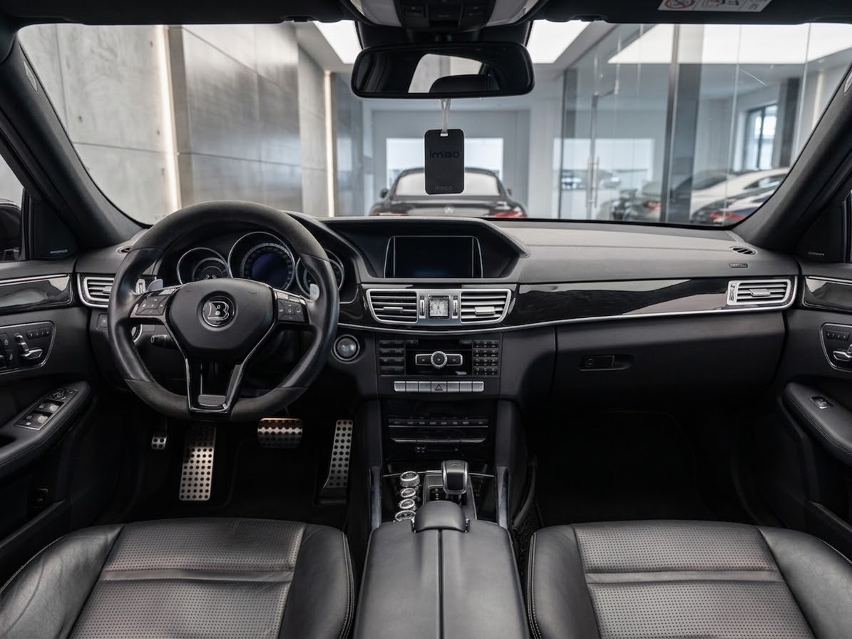 MERCEDES-BENZ E 63 V8 S AMG 4matic-image-4