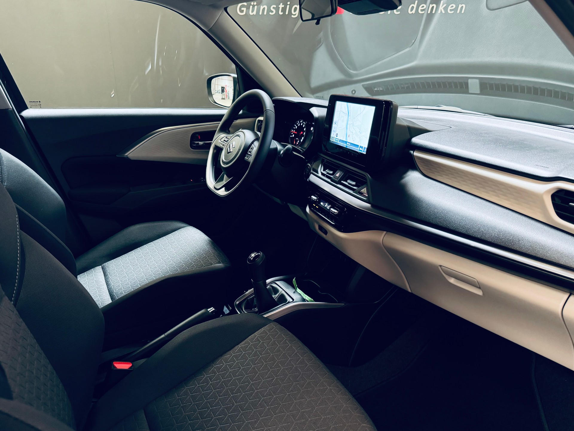 SUZUKI Swift 1.2 Compact Top Hybrid-image-13