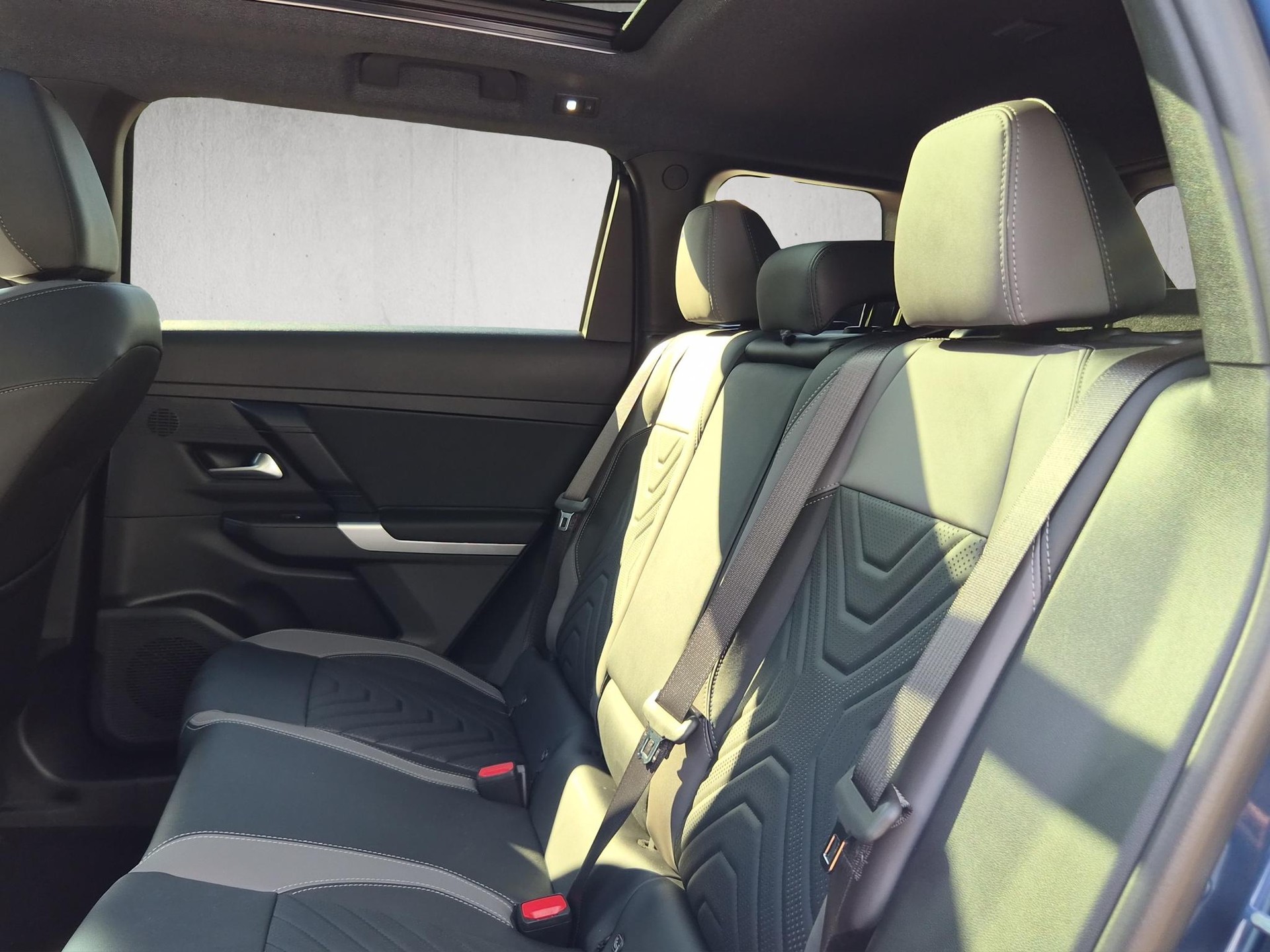 JEEP Compass 1.2 MHEV First Edition-image-12