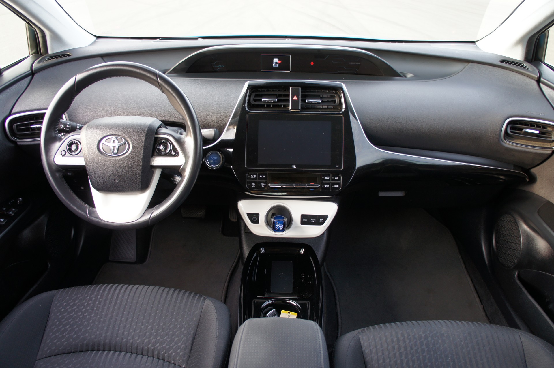 TOYOTA Prius 1.8 VVT-i Plug-in Hybrid Premium-image-12