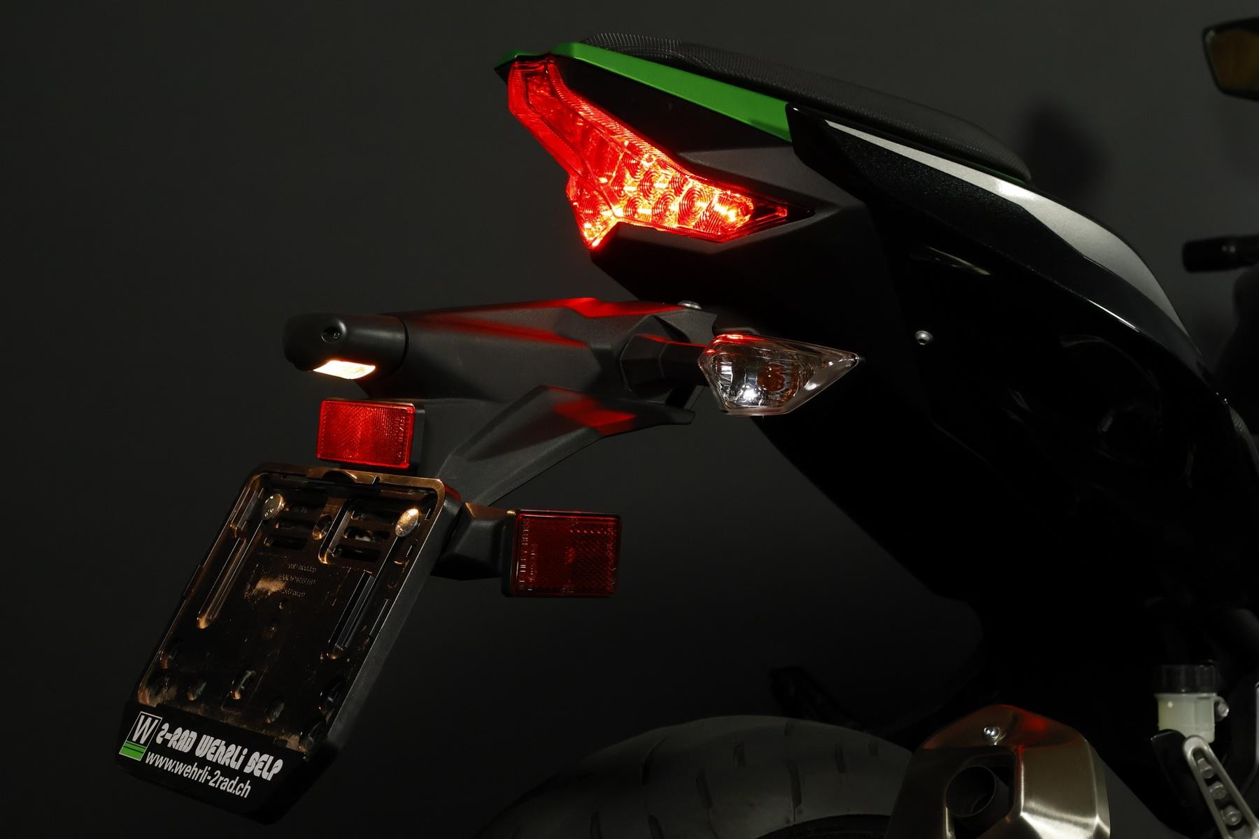 KAWASAKI Z 400-image-10