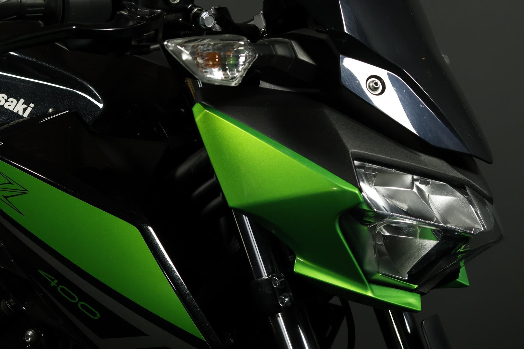 KAWASAKI Z 400-showroom-element-3