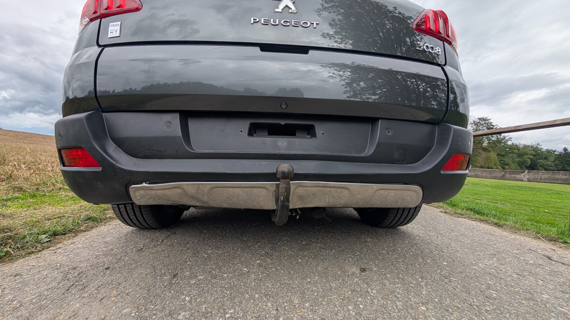 PEUGEOT 3008 HYbrid4 2.0 HDI ETG6-image-3