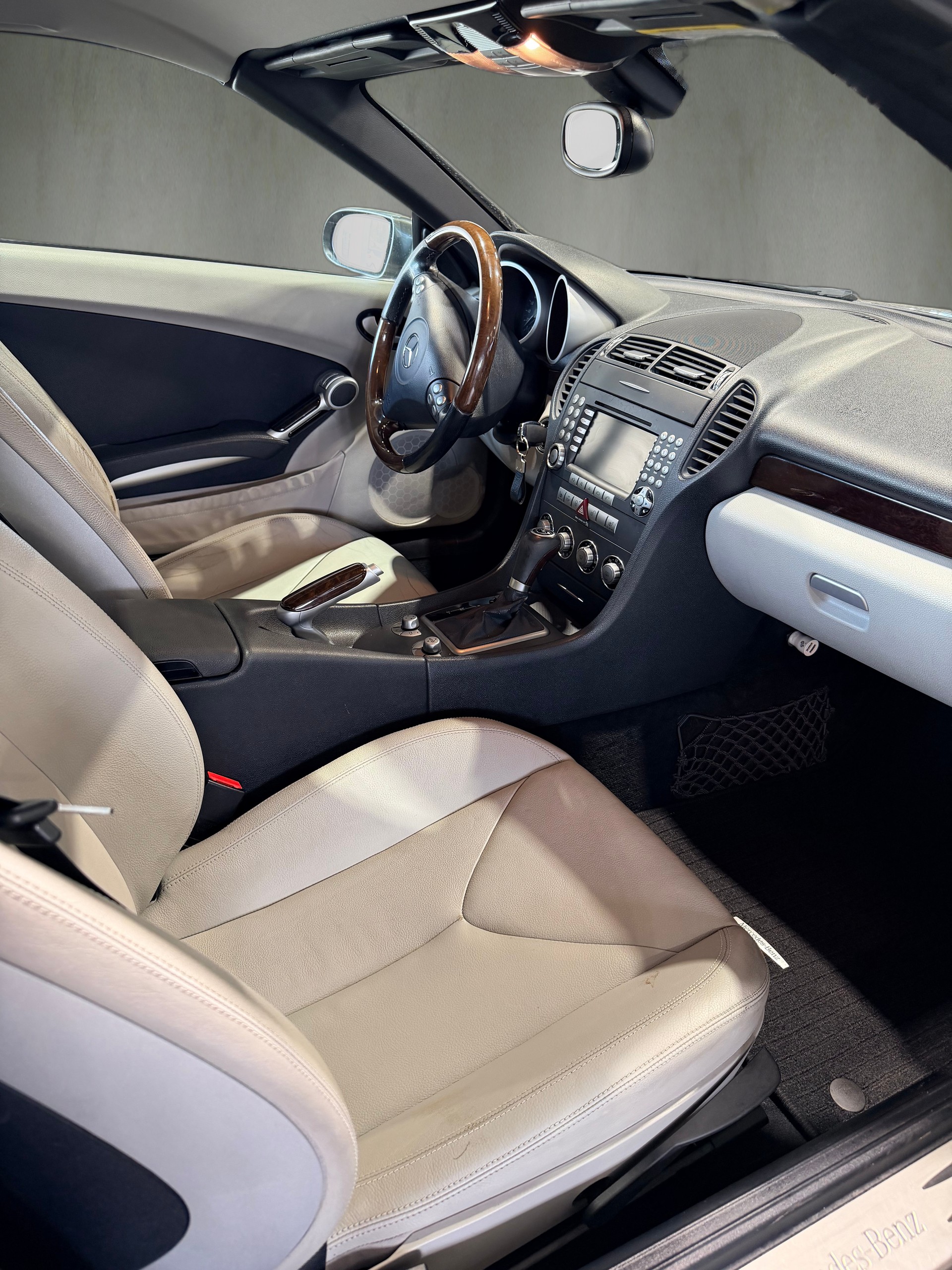 MERCEDES-BENZ SLK 350-image-8