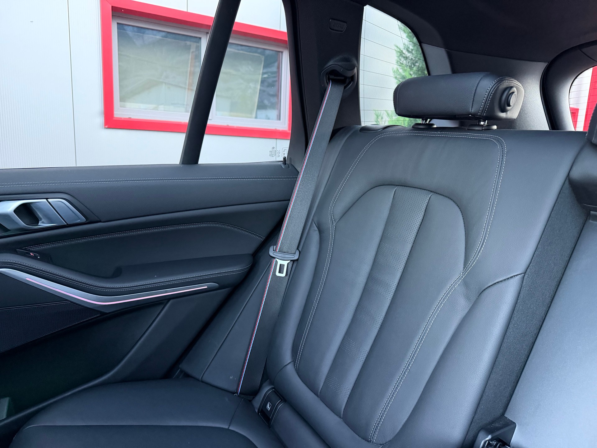 BMW X5 xDrive 48V 40d M Sport Steptronic-image-24