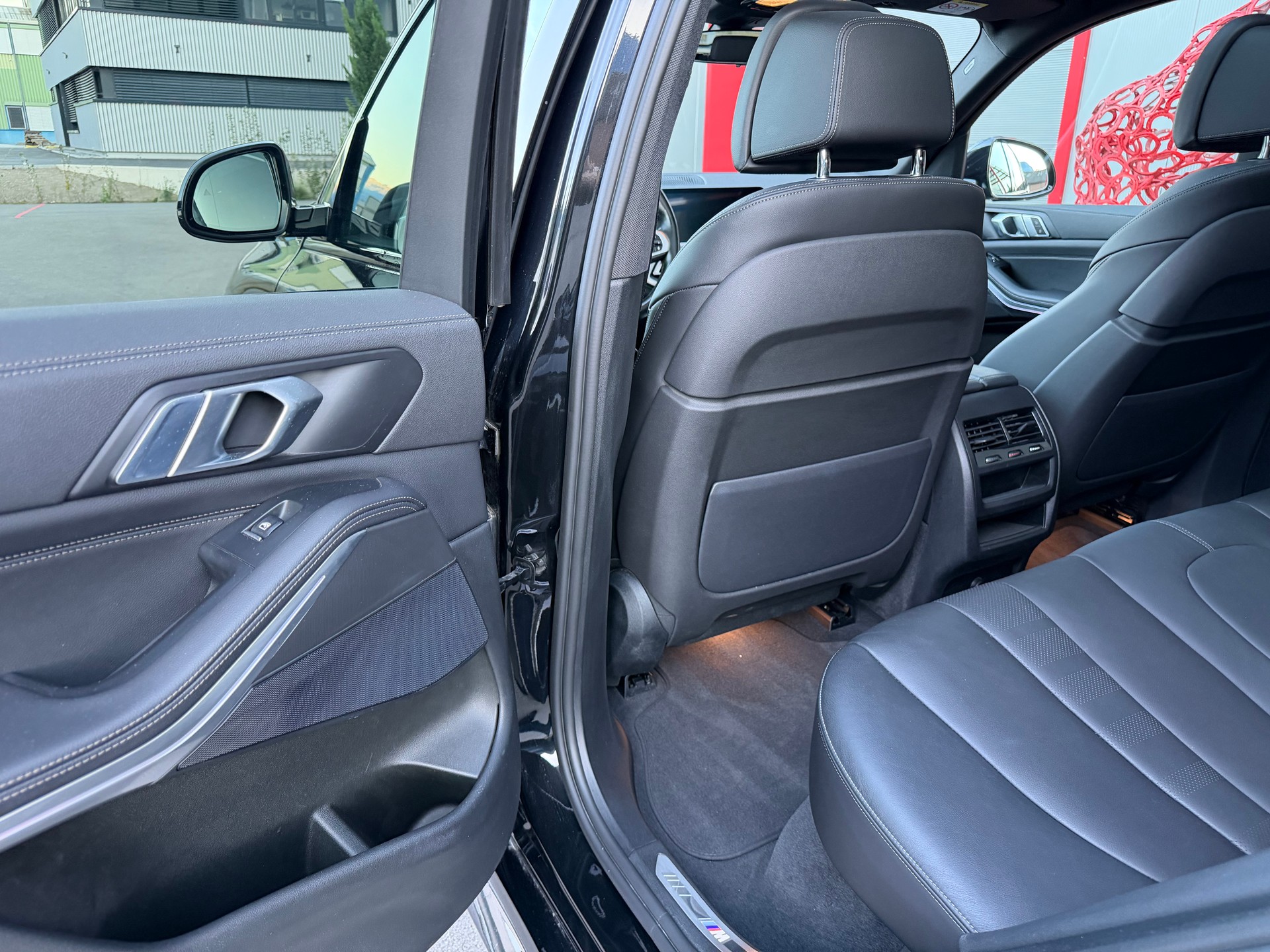 BMW X5 xDrive 48V 40d M Sport Steptronic-image-26