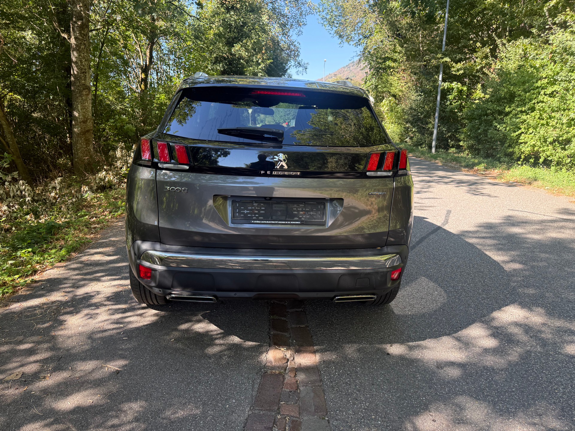 PEUGEOT 3008 1.2 PureTech GT Line-showroom-element-3
