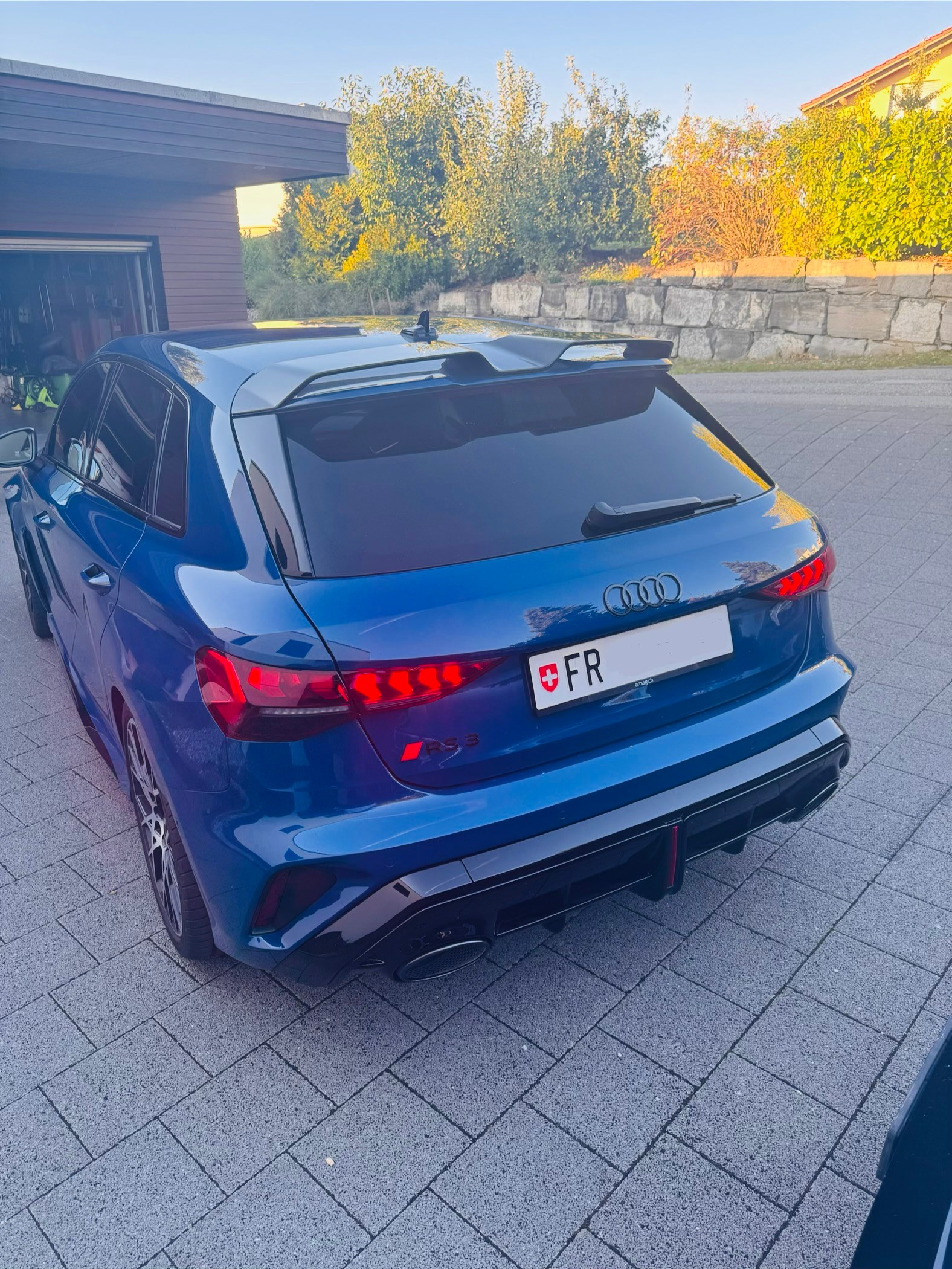 AUDI 2.5 TFSI quattro S-Tronic-image-3