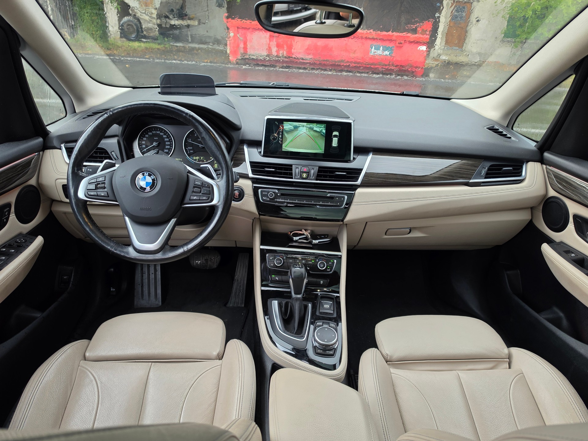 BMW 220d xDrive Active Tourer Luxury Line Steptronic-image-8