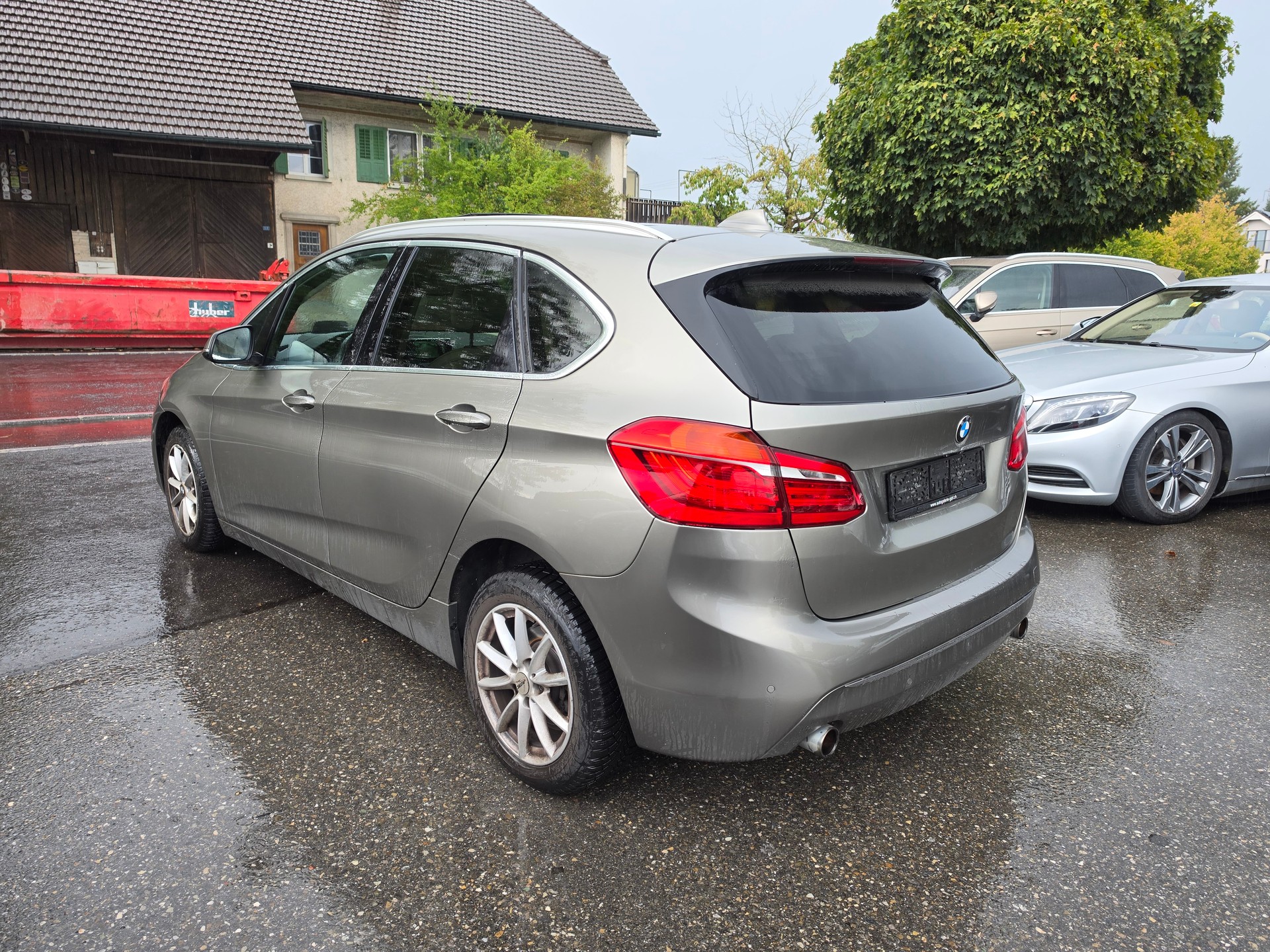 BMW 220d xDrive Active Tourer Luxury Line Steptronic-image-2
