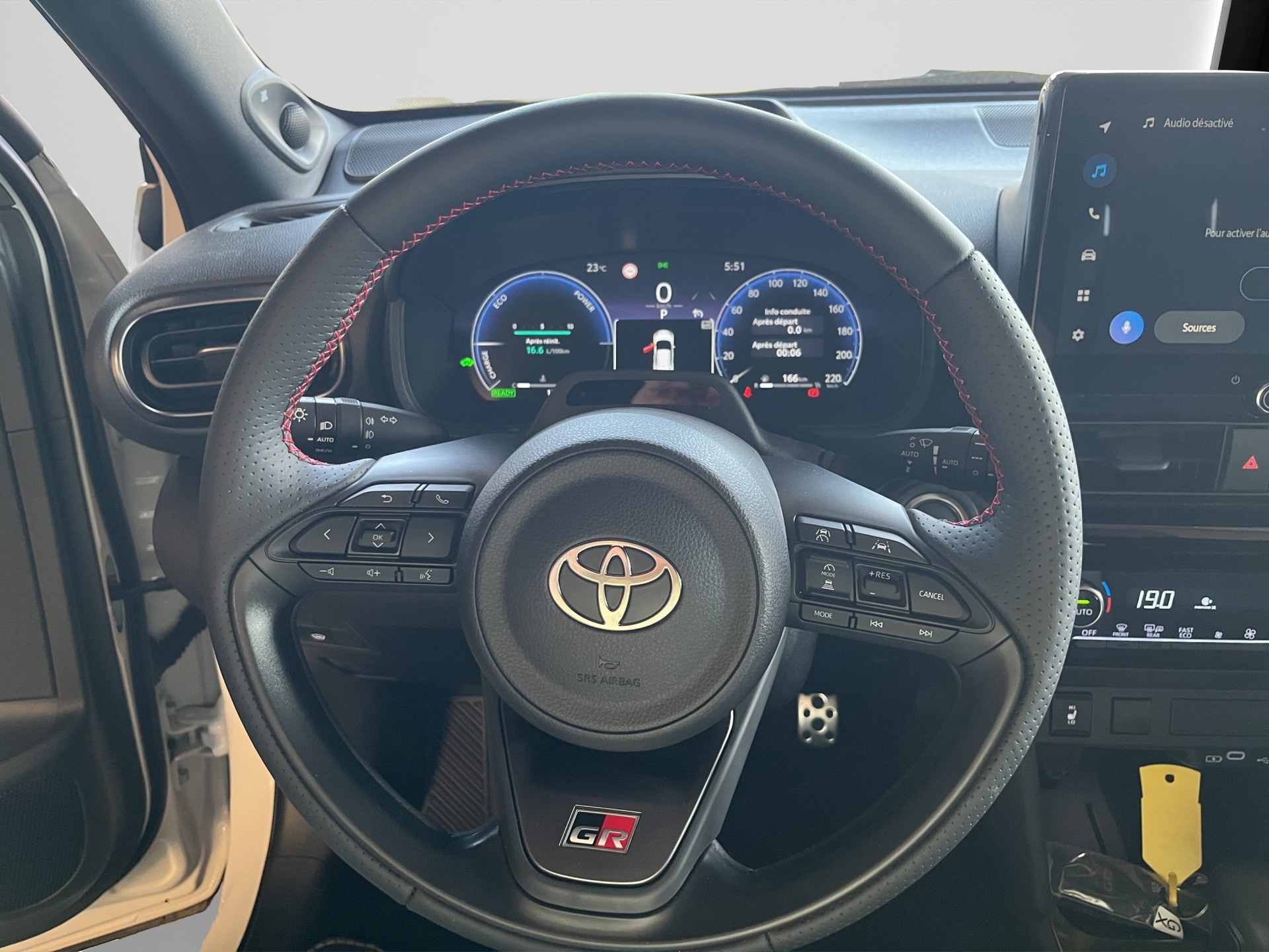 TOYOTA YARIS Cross 1.5 VVT-i HSD GR-image-8