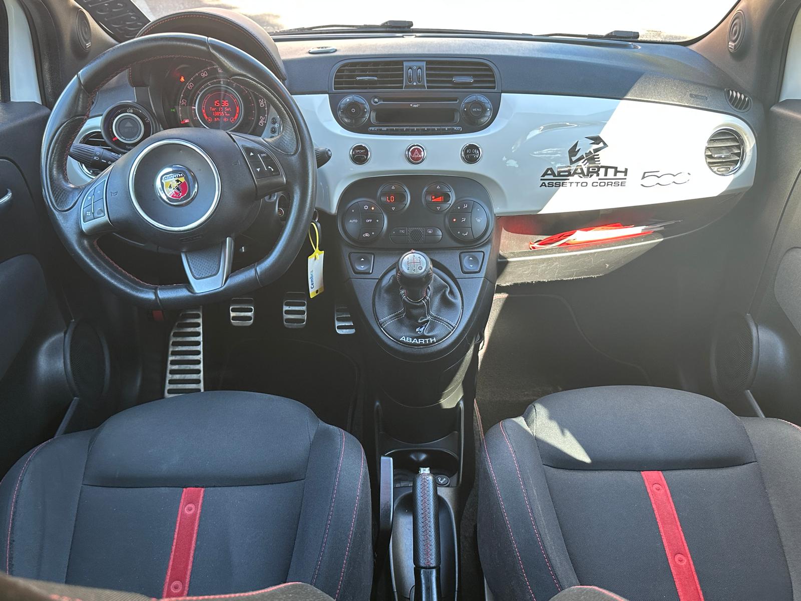 FIAT 500 1.4 16V Turbo Abarth-image-7