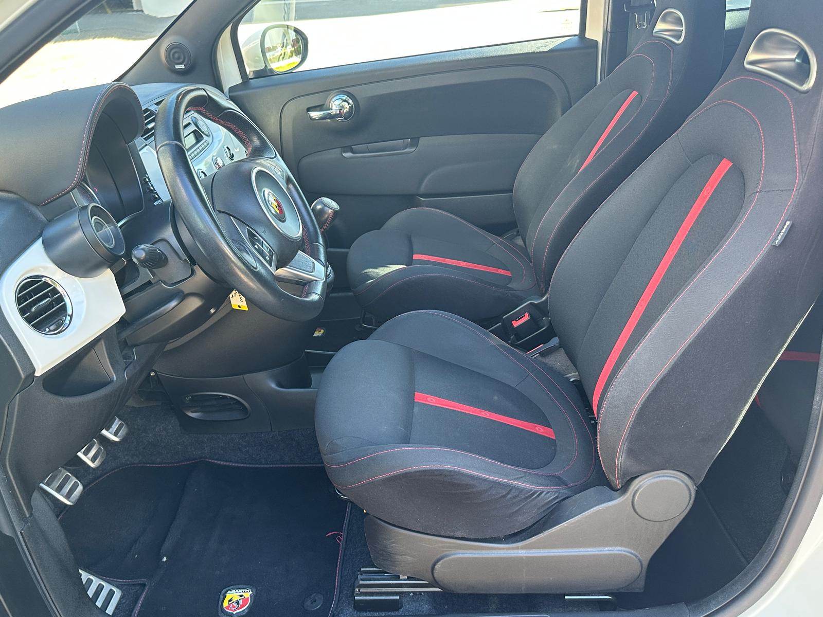 FIAT 500 1.4 16V Turbo Abarth-image-6