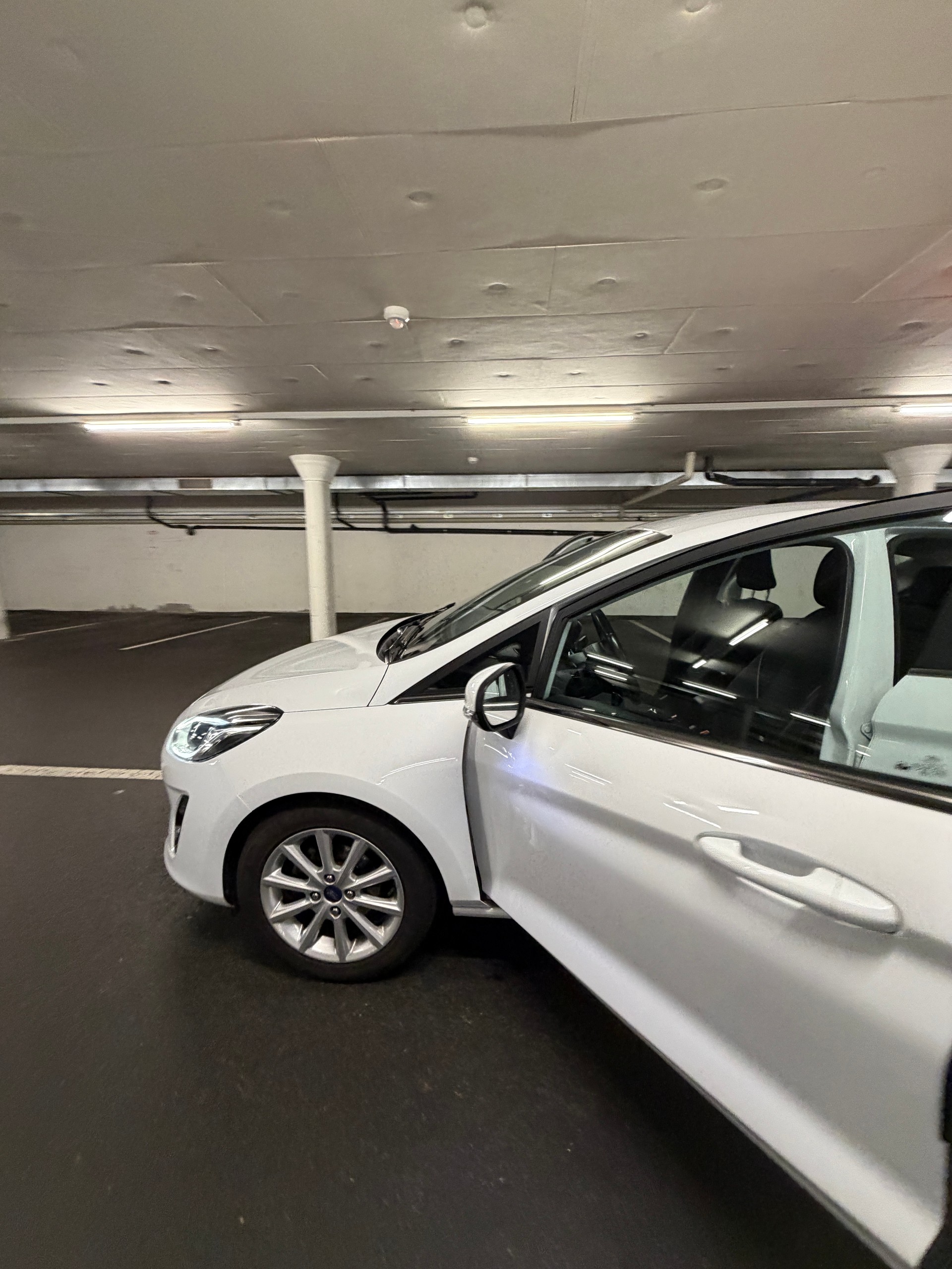 FORD 1.0 EcoB Titanium-image-17