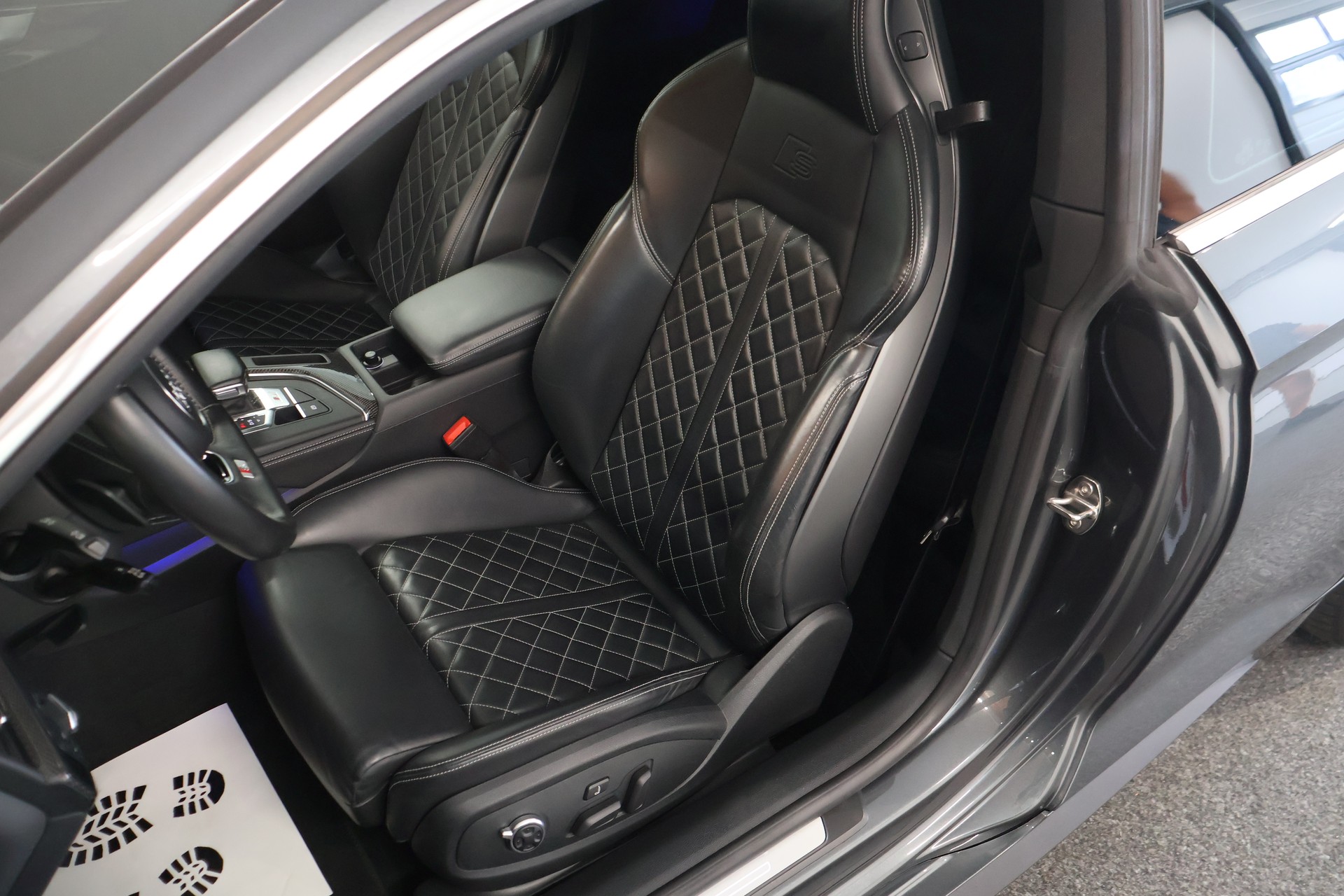 AUDI S5 Coupé 3.0 TFSI quattro tiptronic-image-10