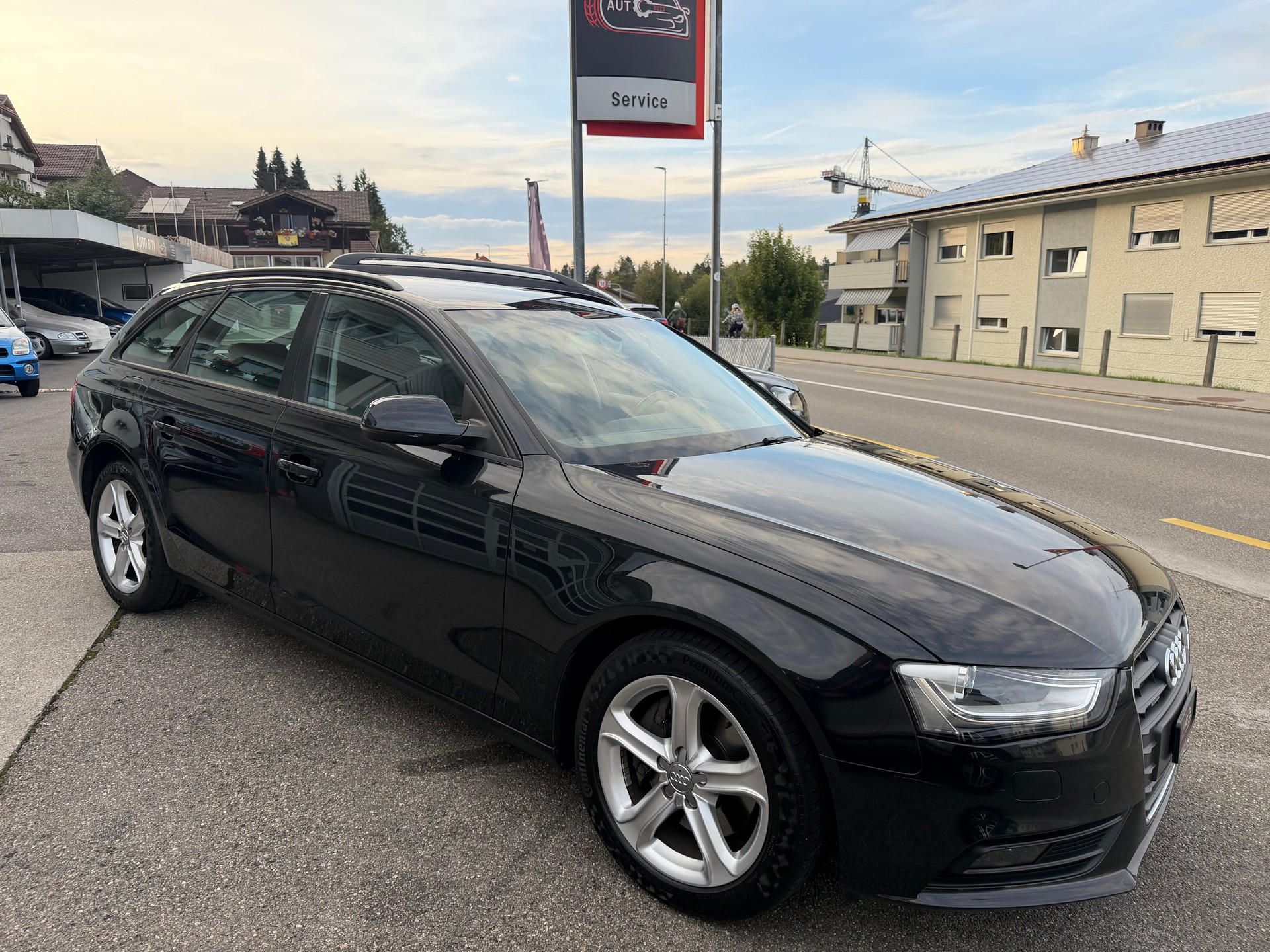AUDI A4 Avant 2.0 TFSI quattro s-tronic-image-1