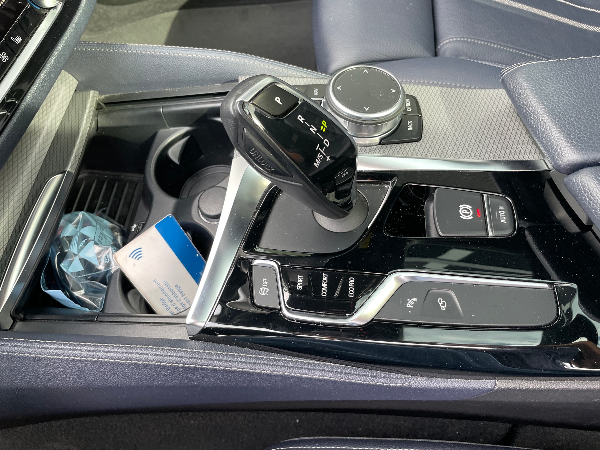 BMW 520d xDrive Touring Steptronic mit M Sportpaket-image-22