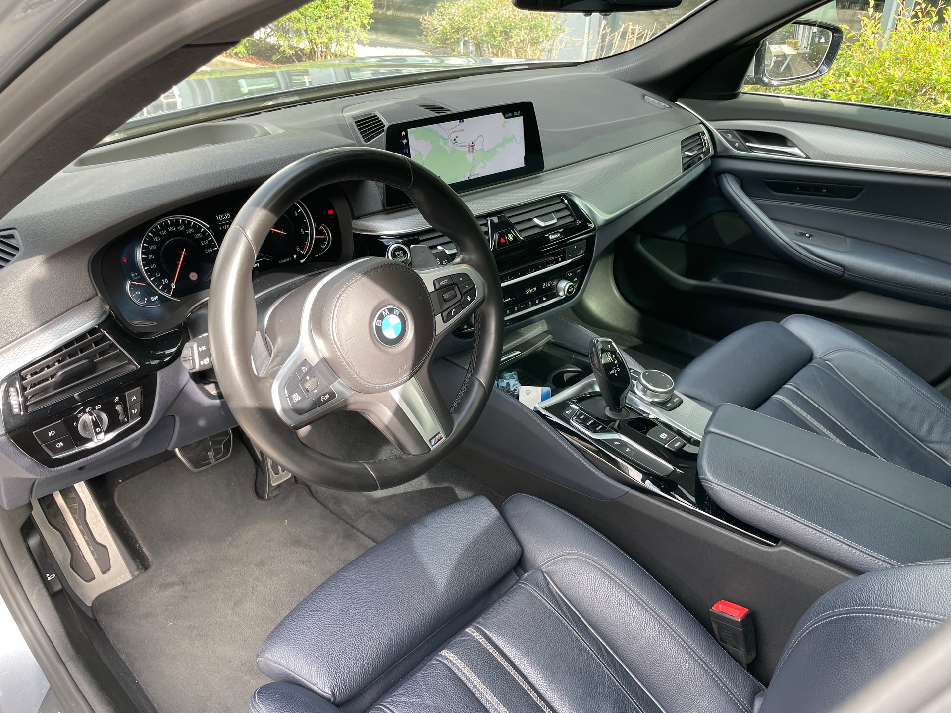 BMW 520d xDrive Touring Steptronic mit M Sportpaket-image-7