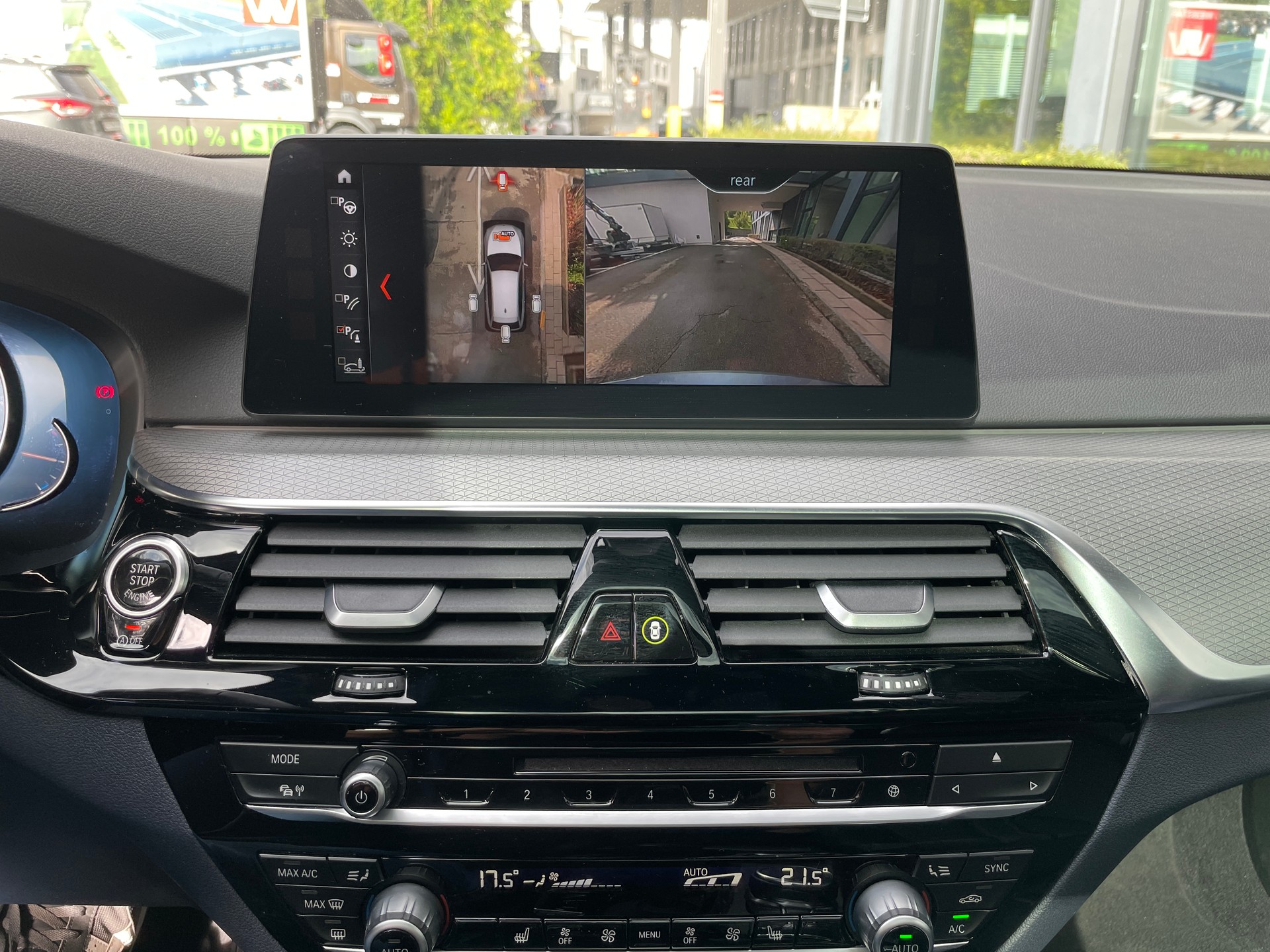 BMW 520d xDrive Touring Steptronic mit M Sportpaket-image-23