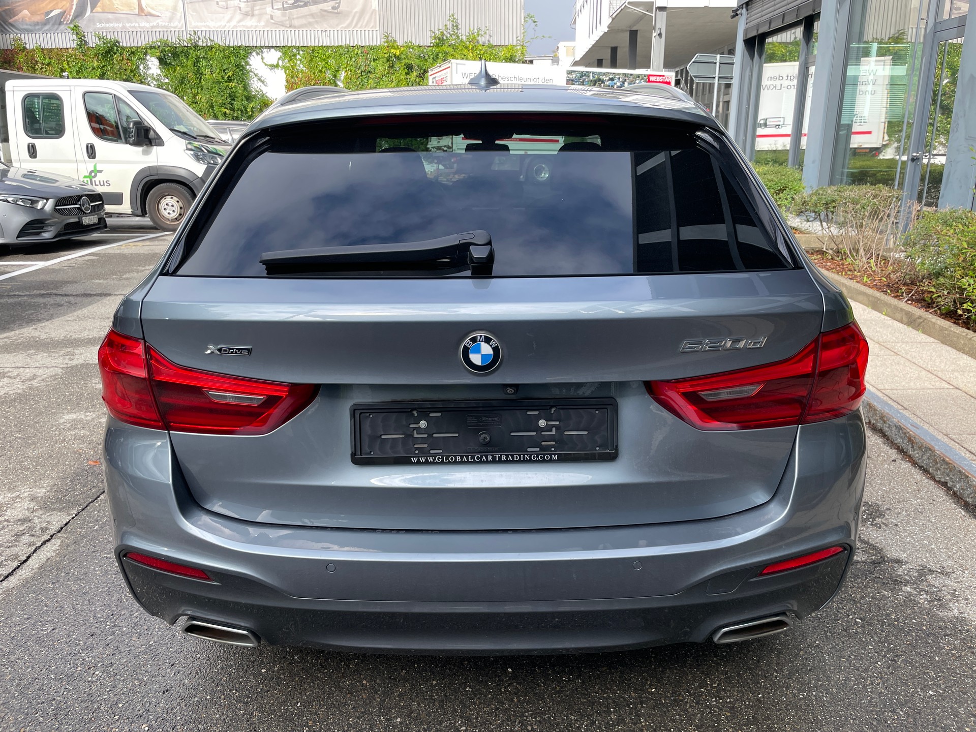 BMW 520d xDrive Touring Steptronic mit M Sportpaket-image-3