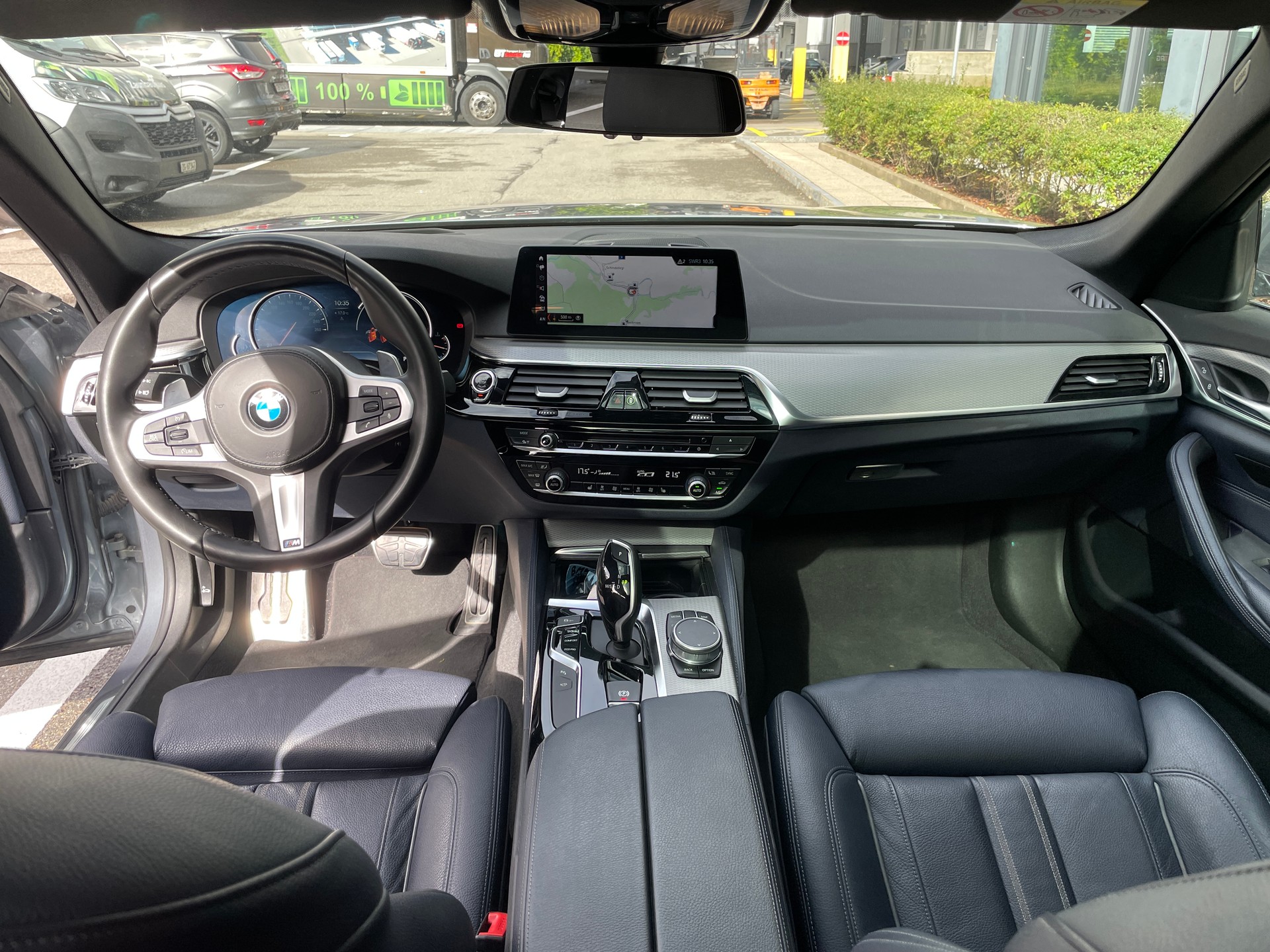 BMW 520d xDrive Touring Steptronic mit M Sportpaket-image-16