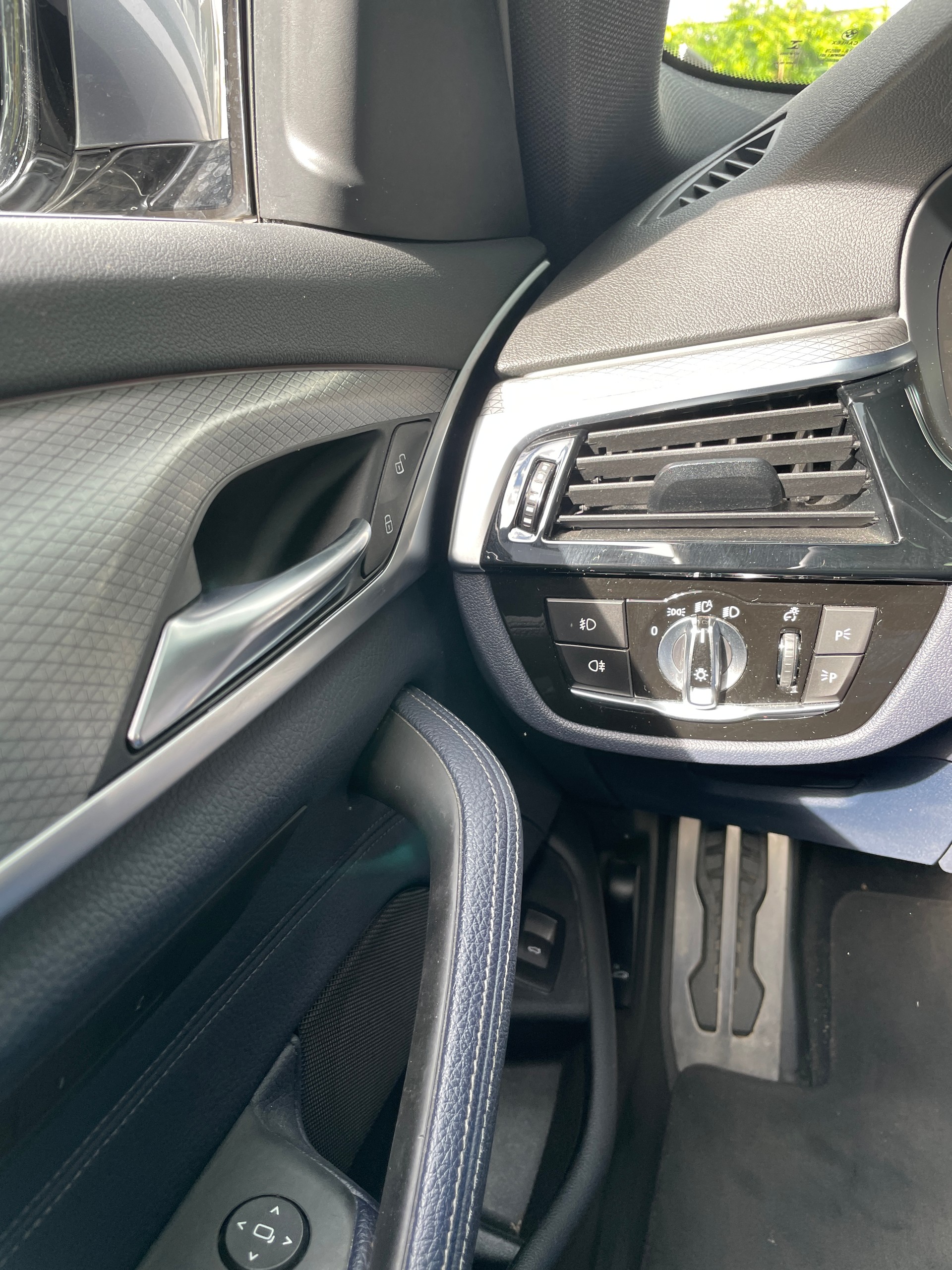 BMW 520d xDrive Touring Steptronic mit M Sportpaket-image-19