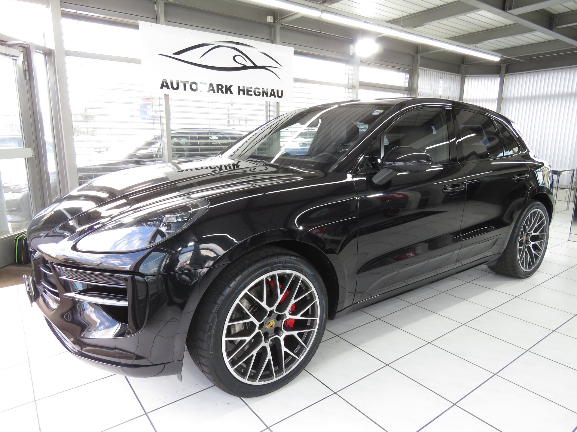 PORSCHE Macan GTS PDK-image-0