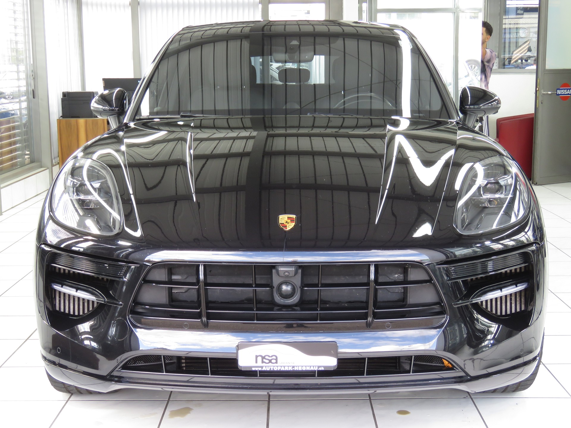 PORSCHE Macan GTS PDK-image-1