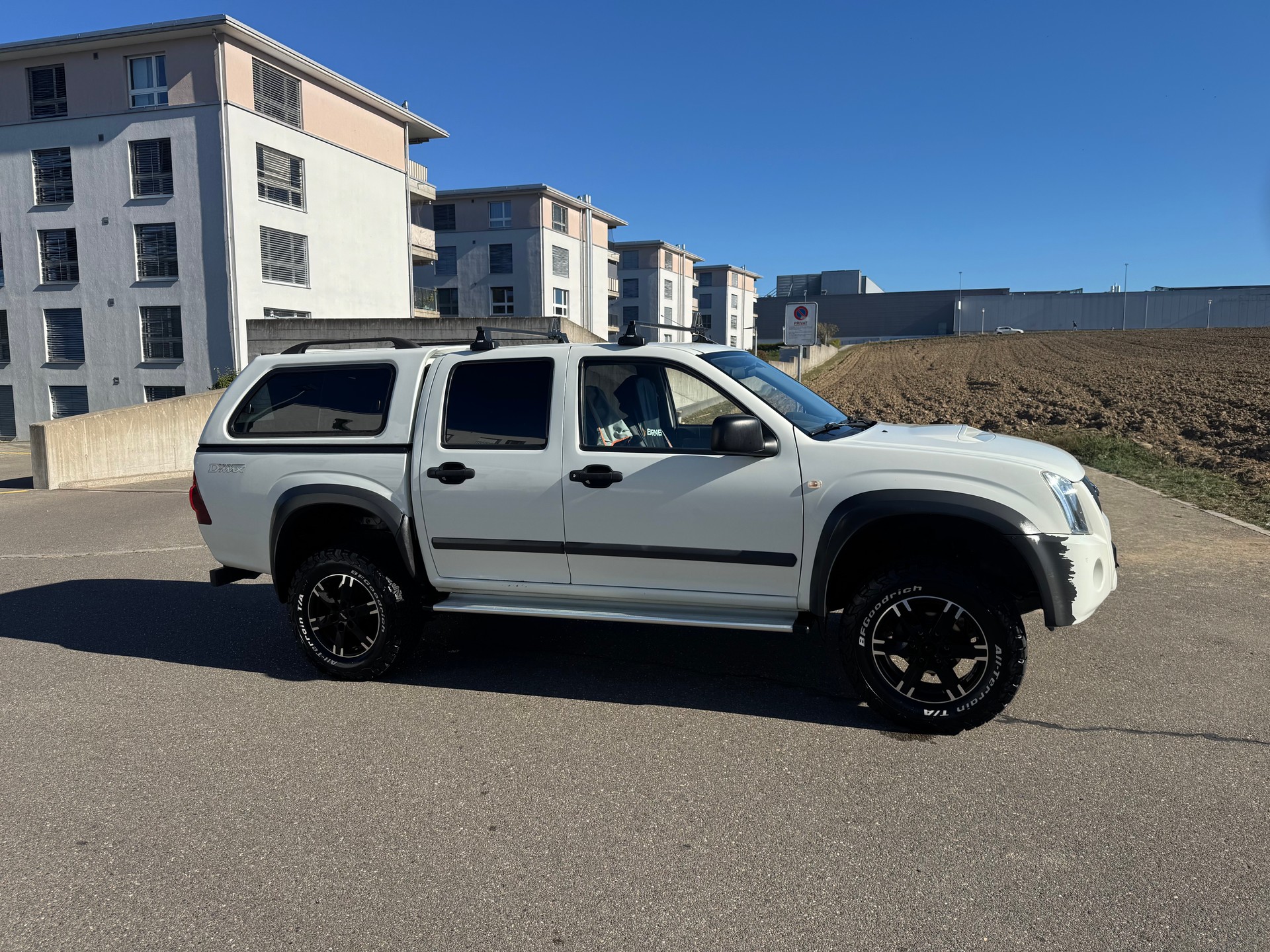ISUZU D-MAX CrewCab L 3.0 4x4 Country Spezial-image-2