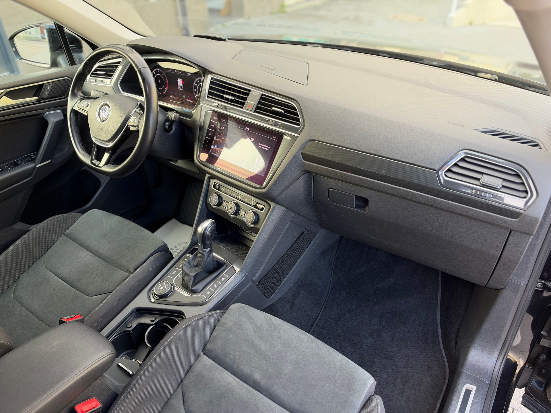 VW Tiguan Allspace 2.0 TDI SCR Highline 4Motion DSG-image-11