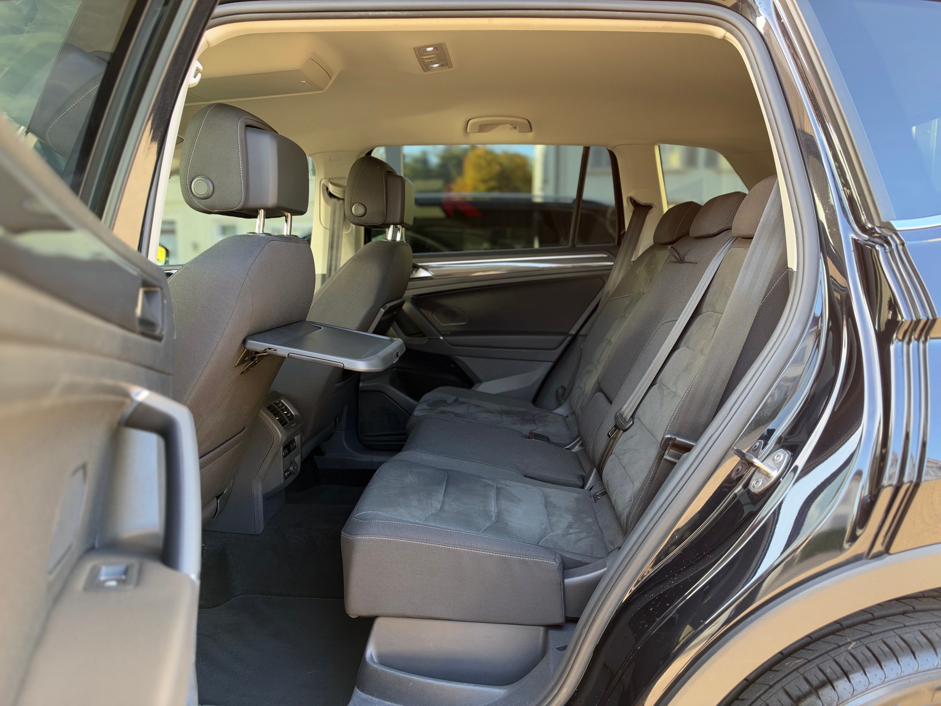 VW Tiguan Allspace 2.0 TDI SCR Highline 4Motion DSG-image-18