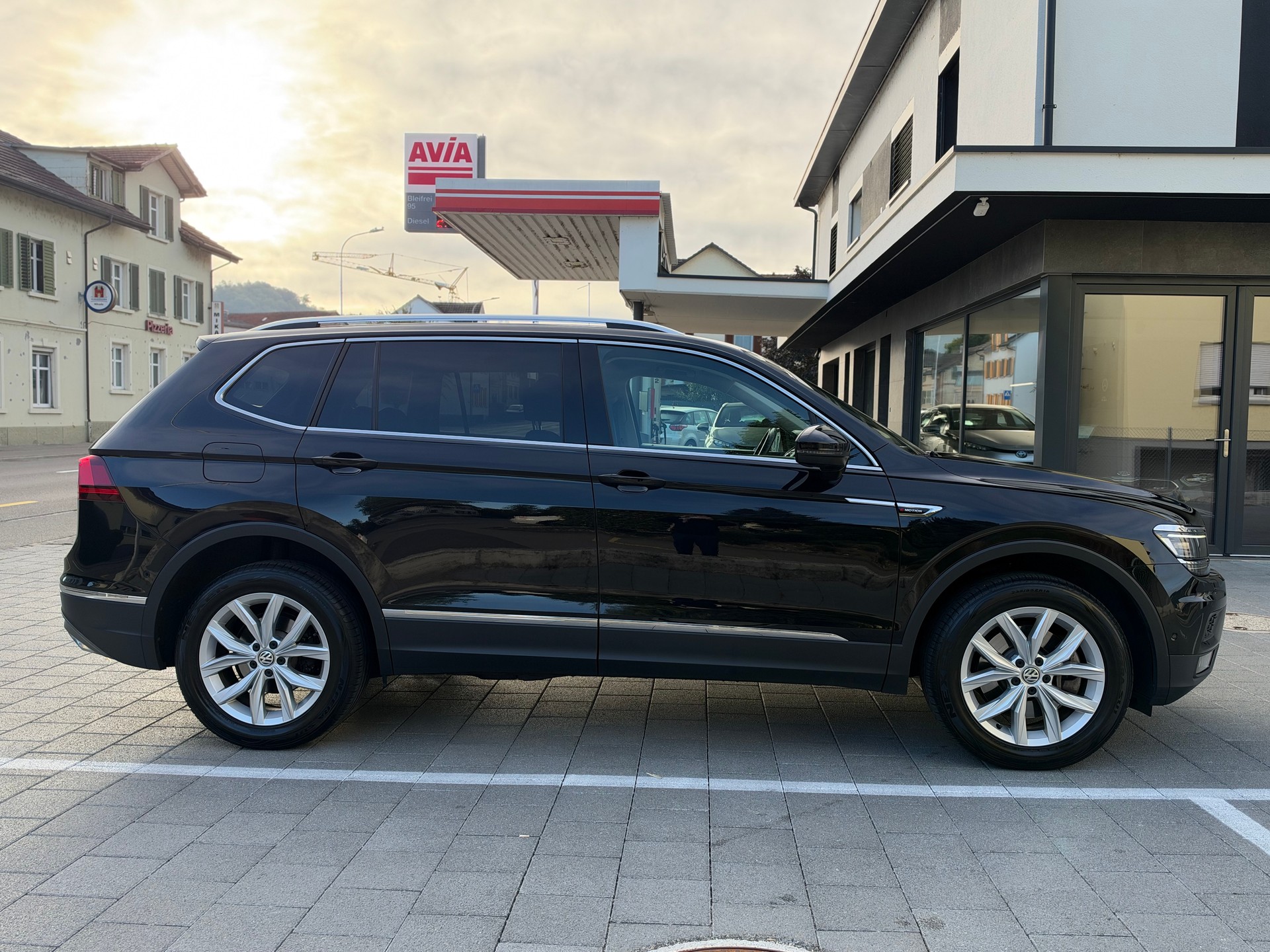 VW Tiguan Allspace 2.0 TDI SCR Highline 4Motion DSG-image-5